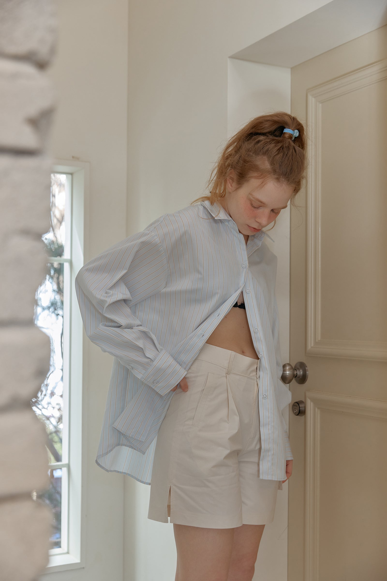 SIDE POINT BERMUDA PANTS_BEIGE