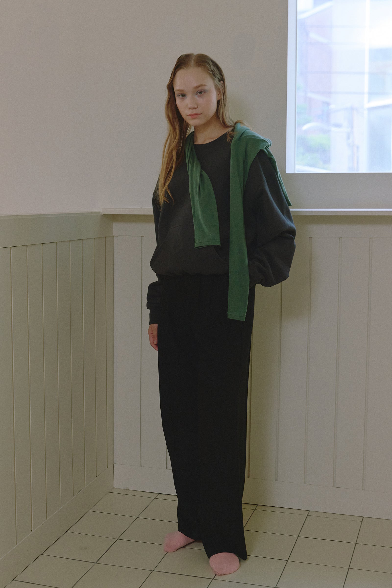 BELT LOOP DETAIL TWO TUCK WOOL BLEND WIDE PANTS_BLACK