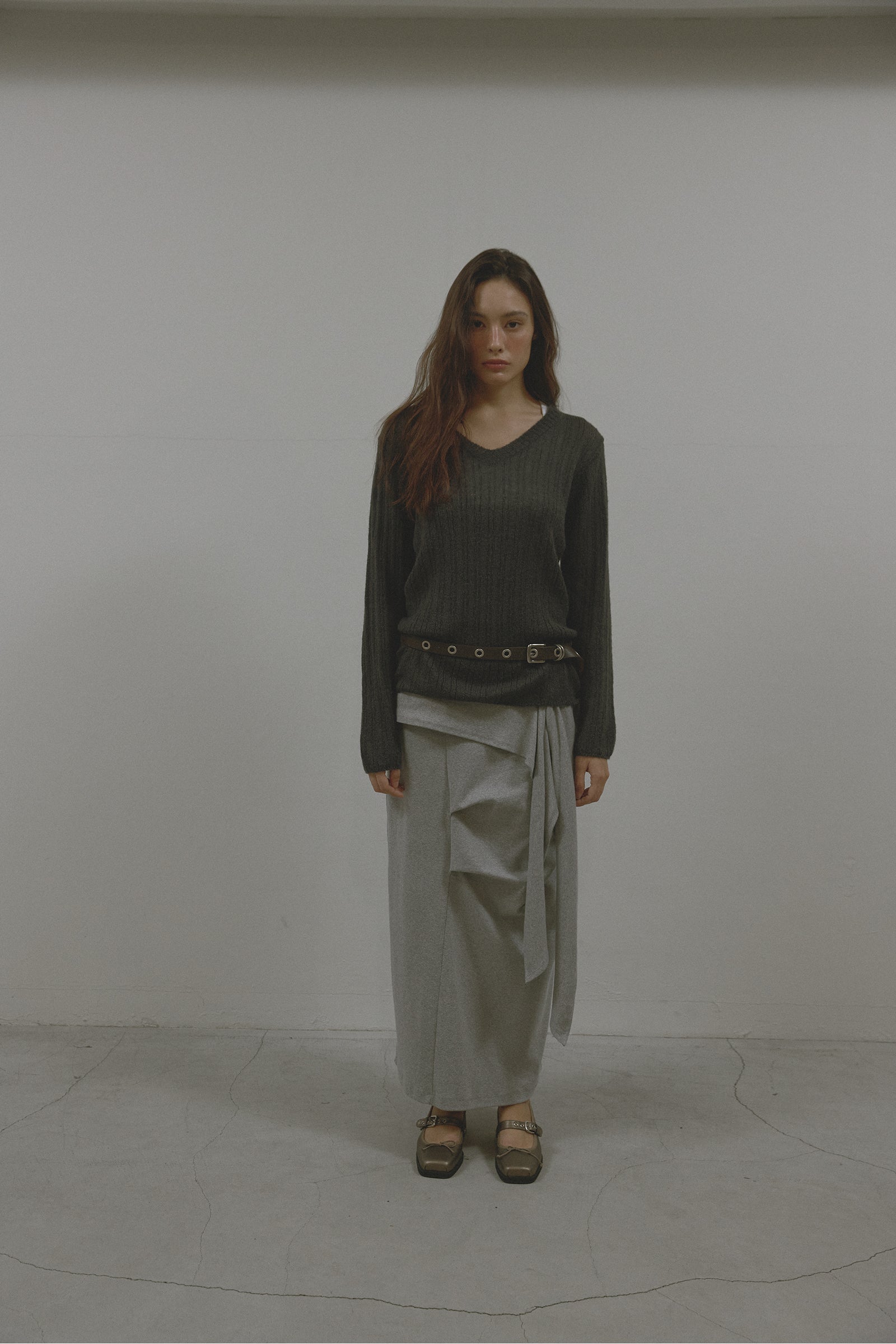 V-NECK GOLGI KNIT_GREY