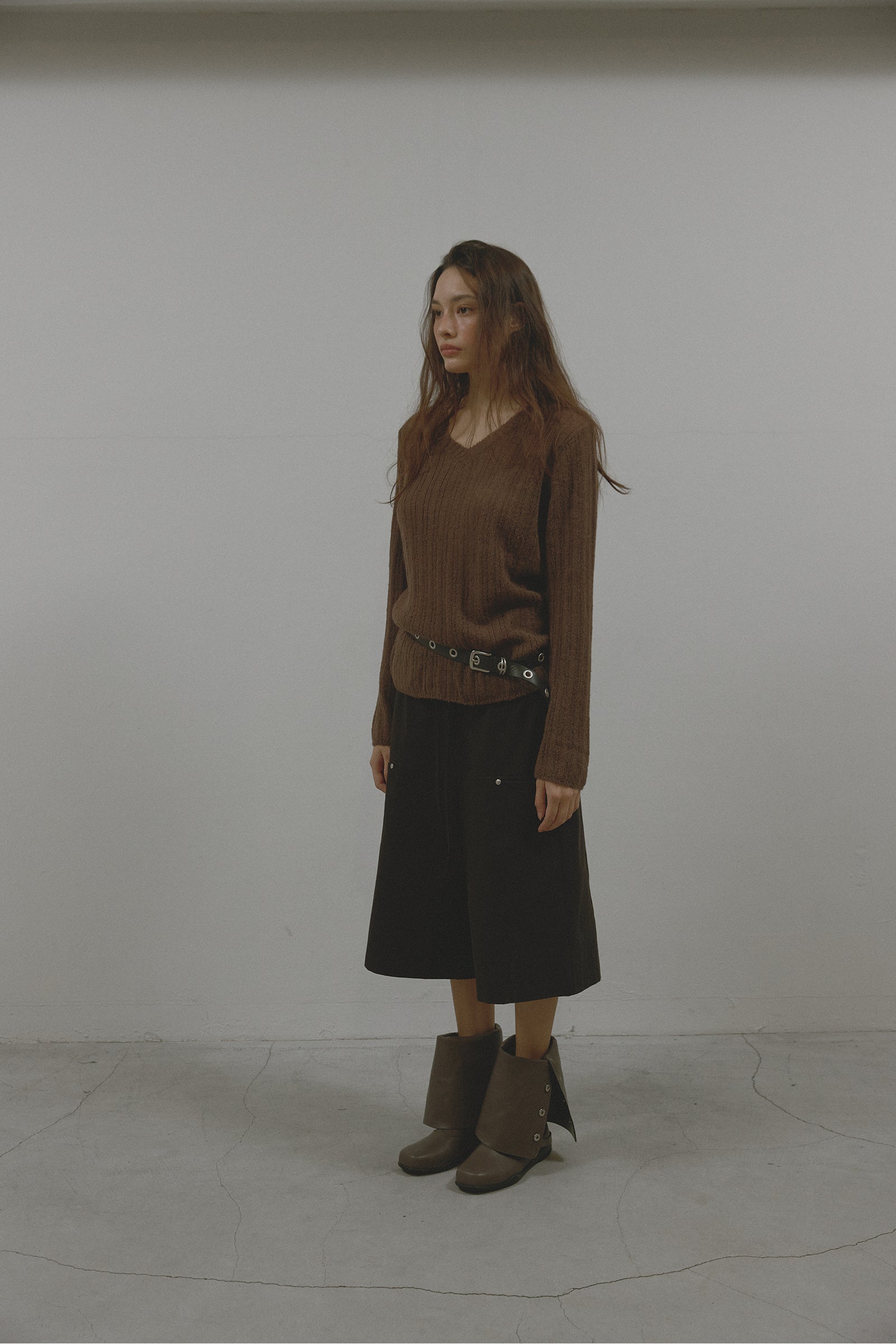 V-NECK GOLGI KNIT_BROWN