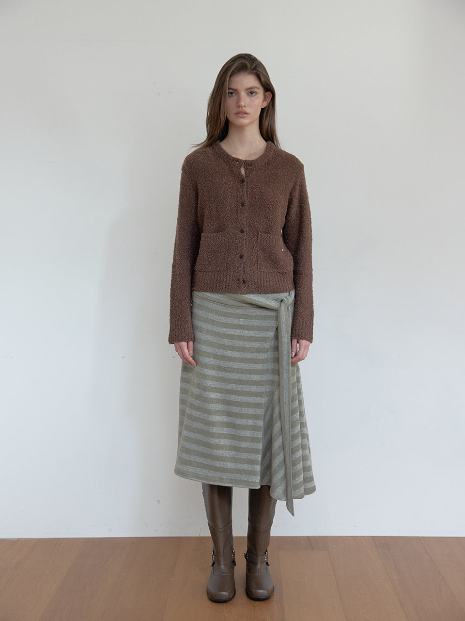 BOUCLE TEXTURE CARDIGAN_BROWN