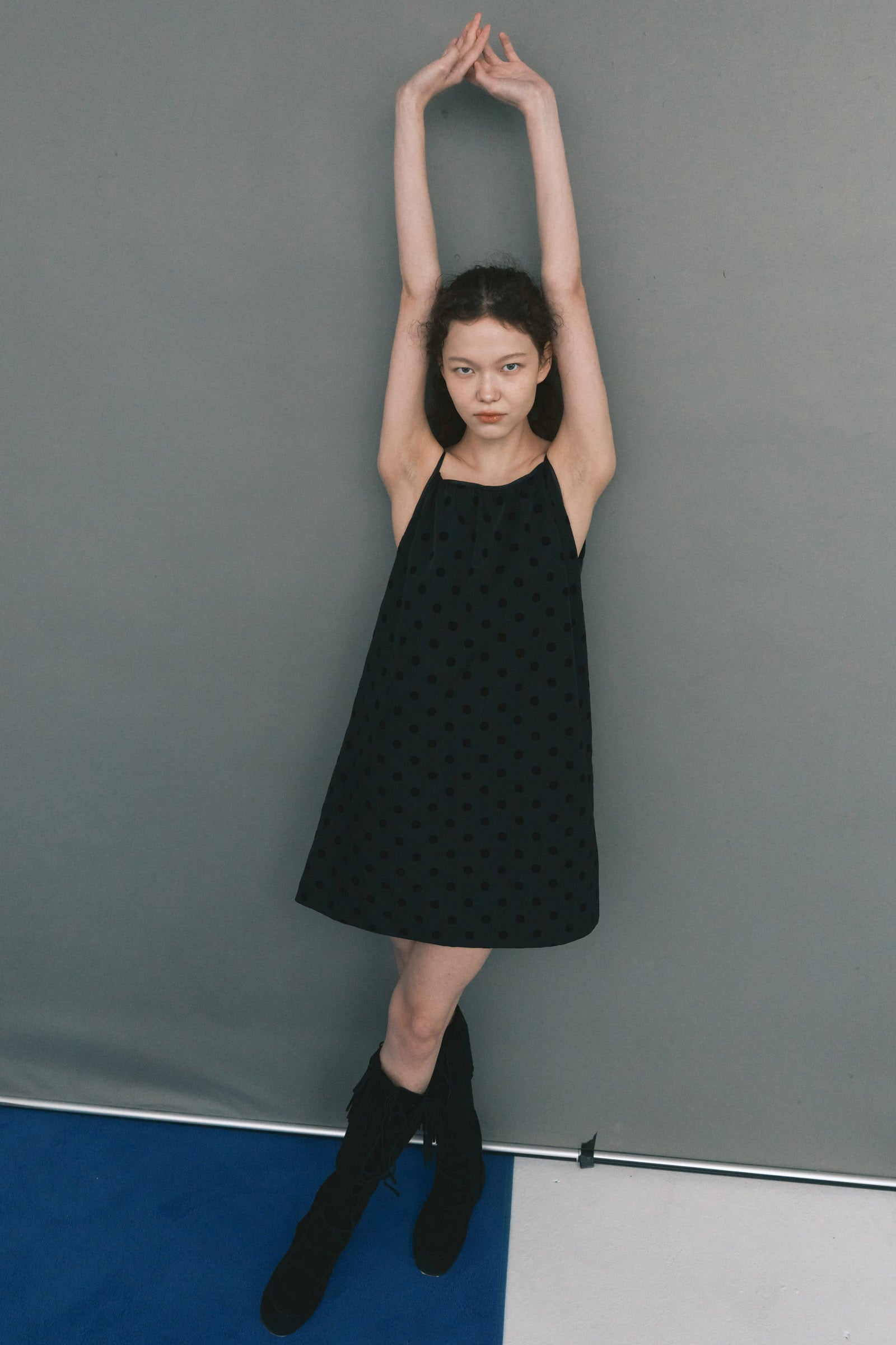 FLOCKING DOT MINI DRESS_BLACK