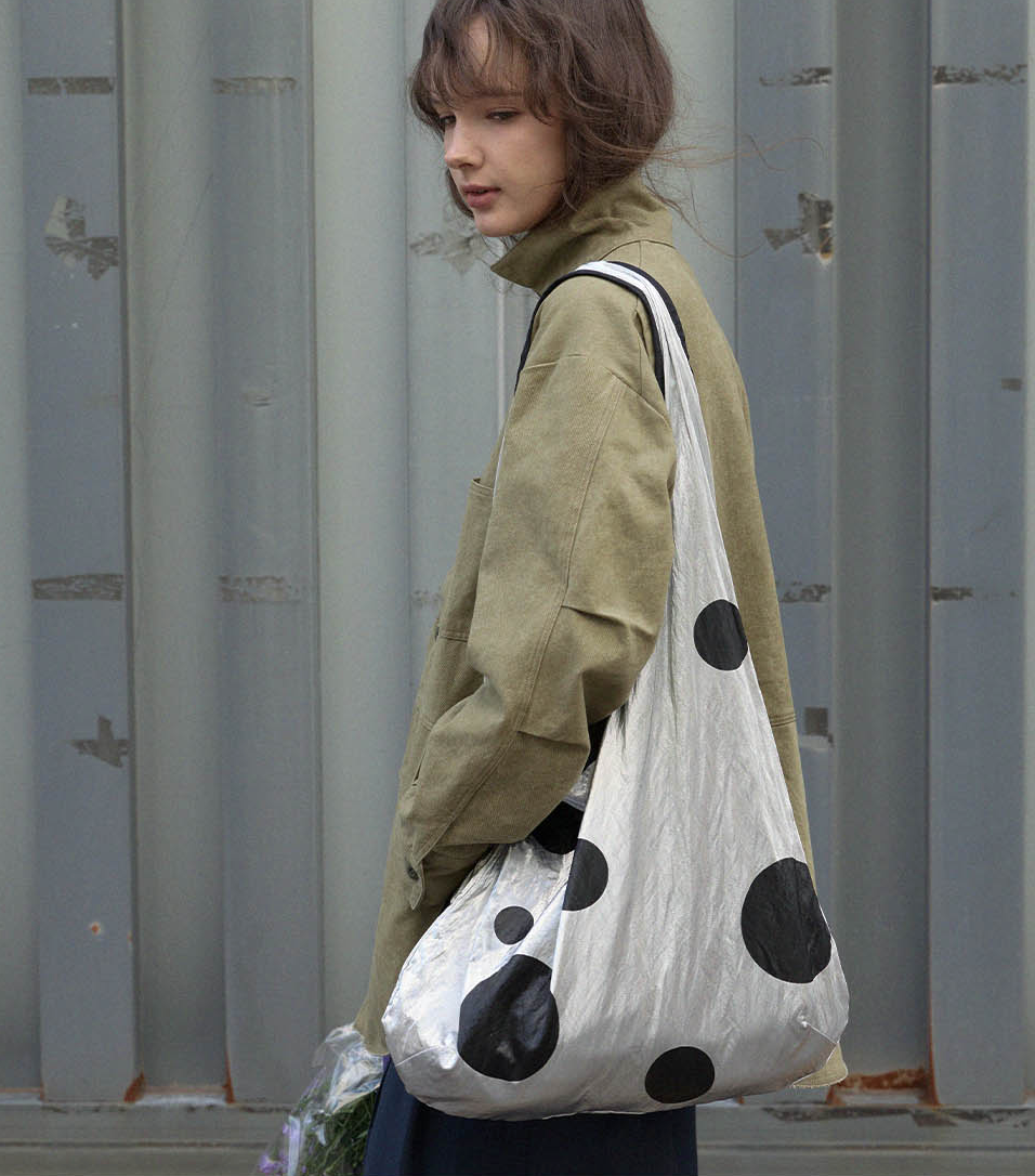 DOT BUBBLE BAG_GLOSSY SILVER