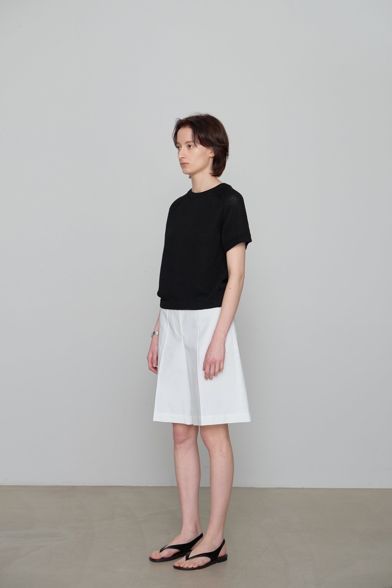 LINEN BERMUDA PANTS_WHITE