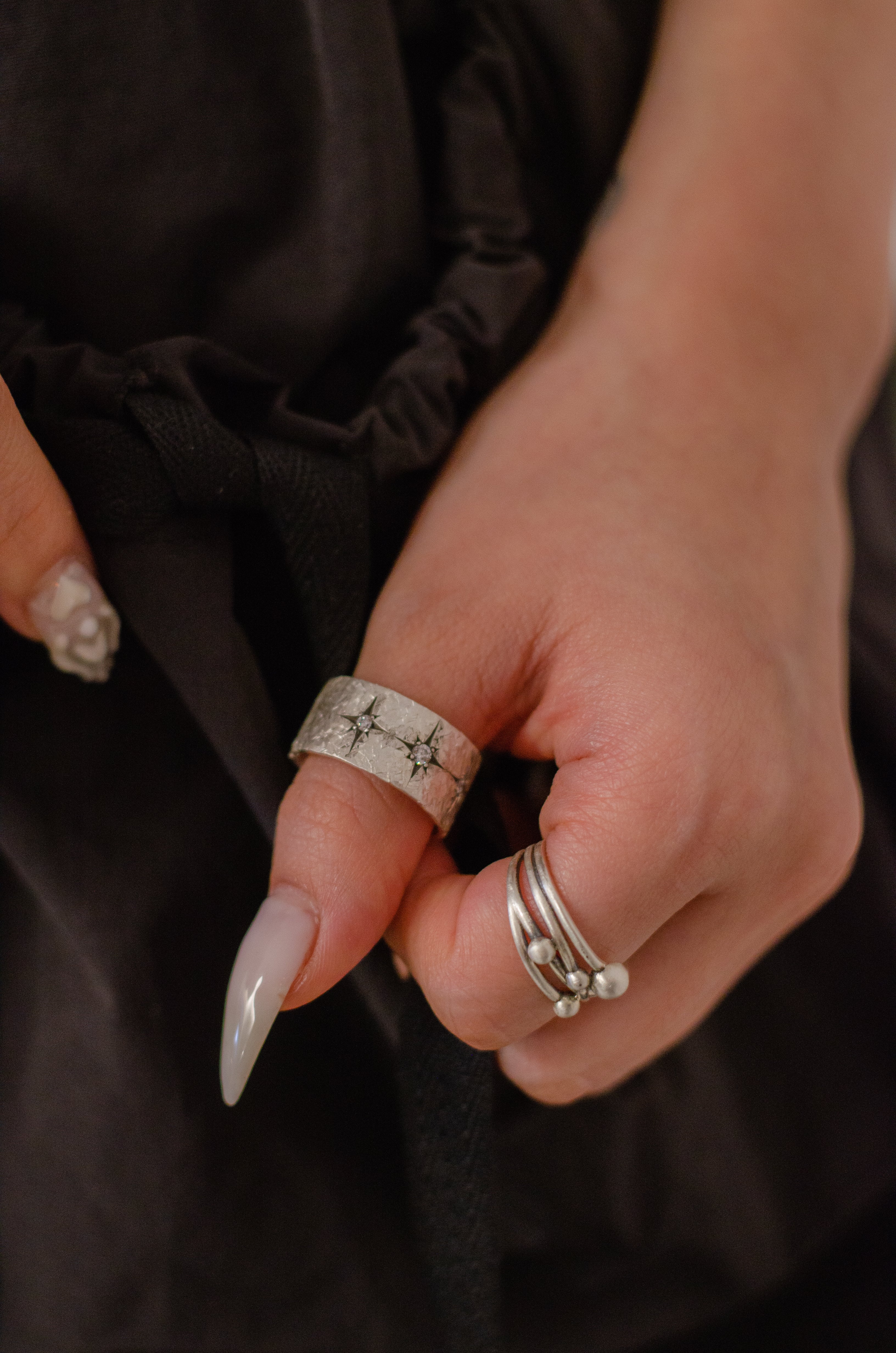 LIGHT RING_SHINING WHITE