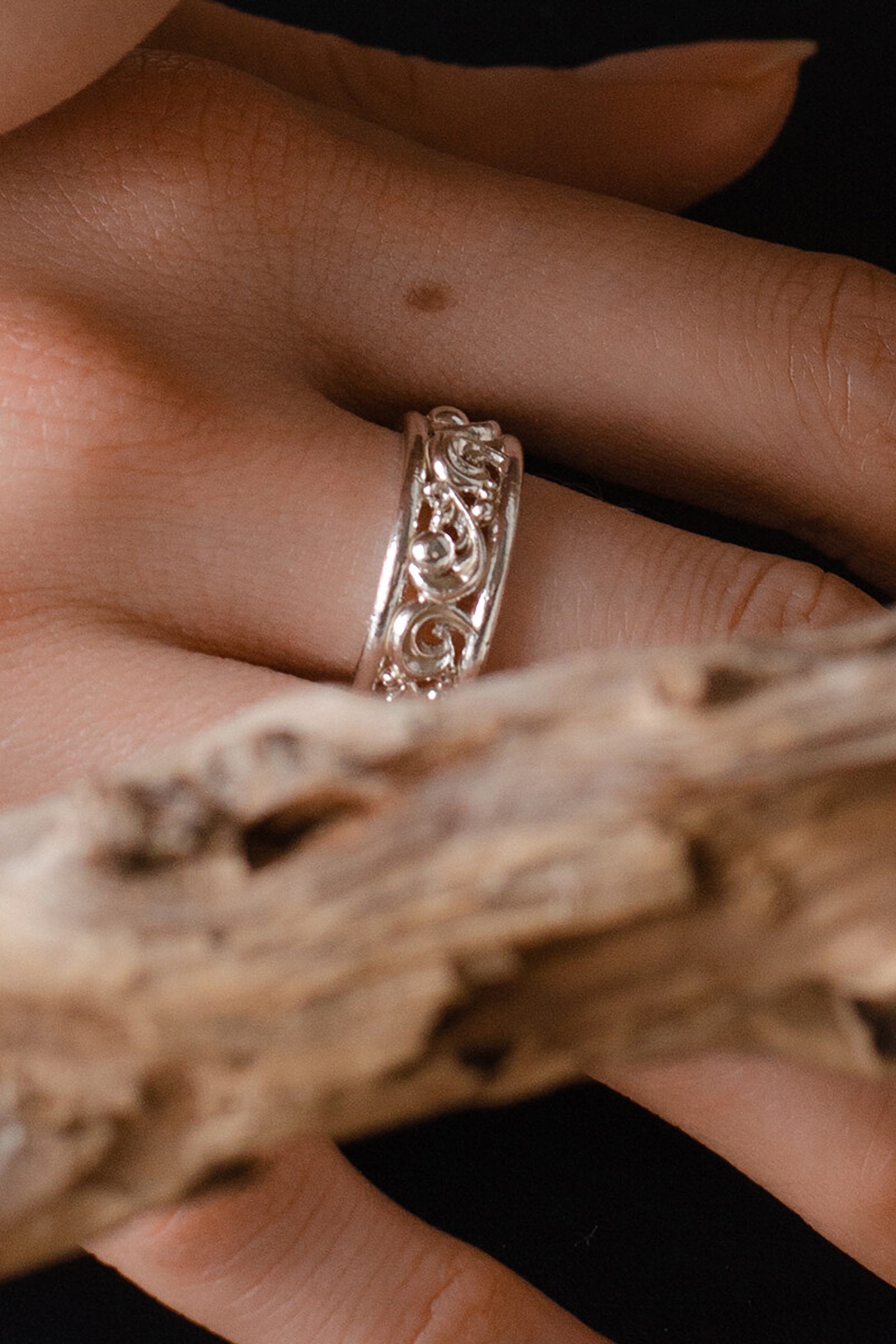 VINE RING_SILVER (MEDIUM)