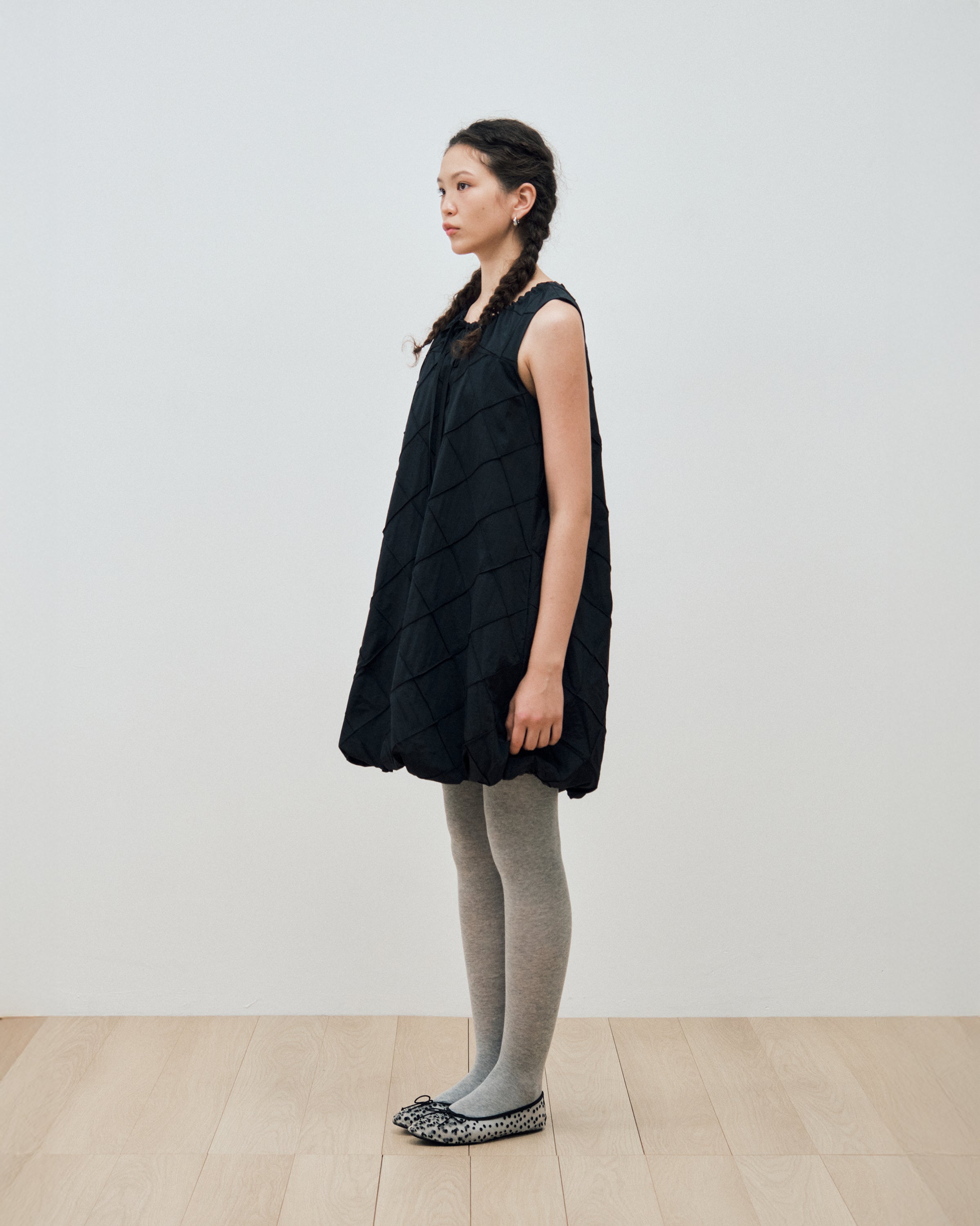 NECK SHIRRED BALLOON DRESS_BLACK