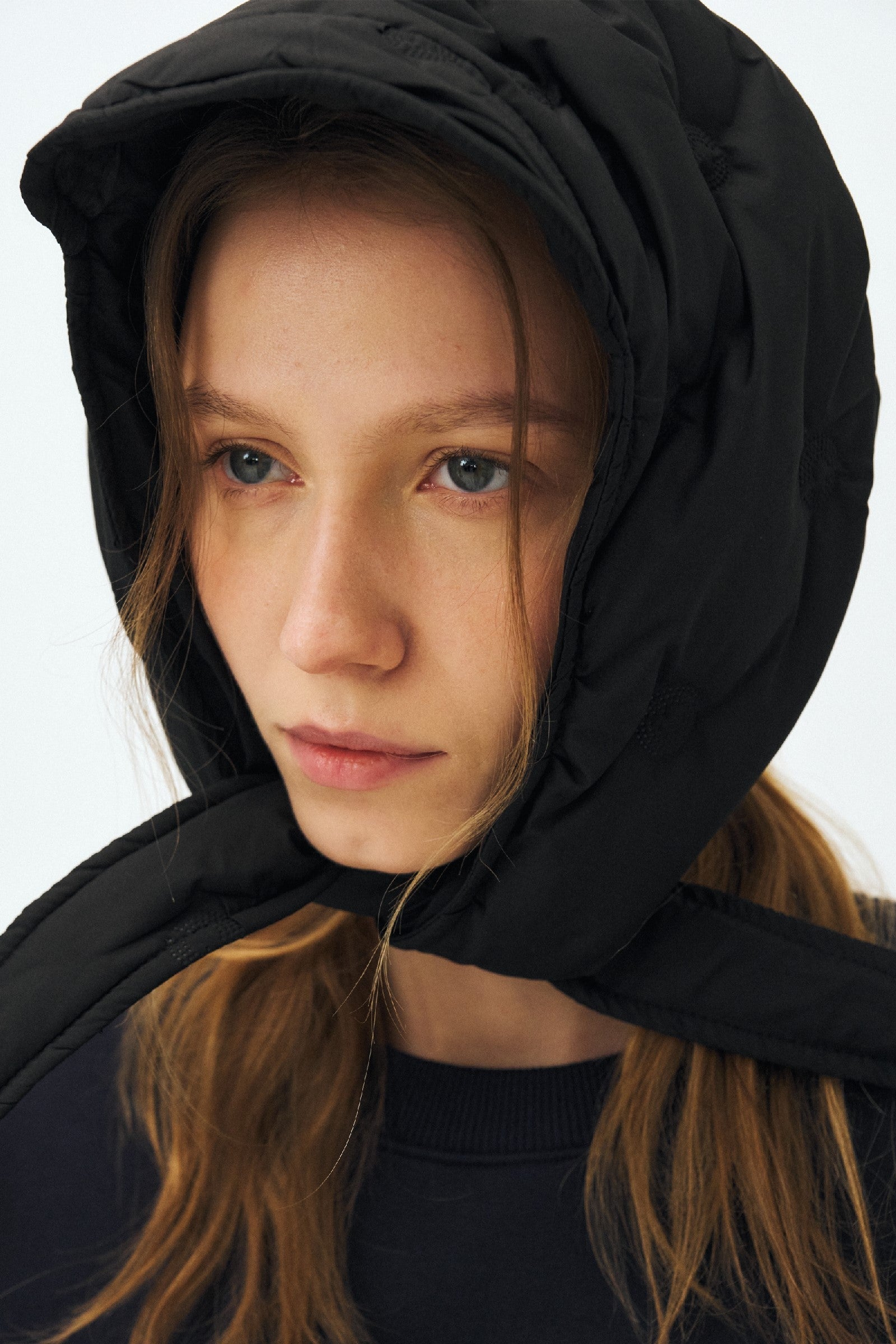 PADDED DOT HEADSCARF_BLACK