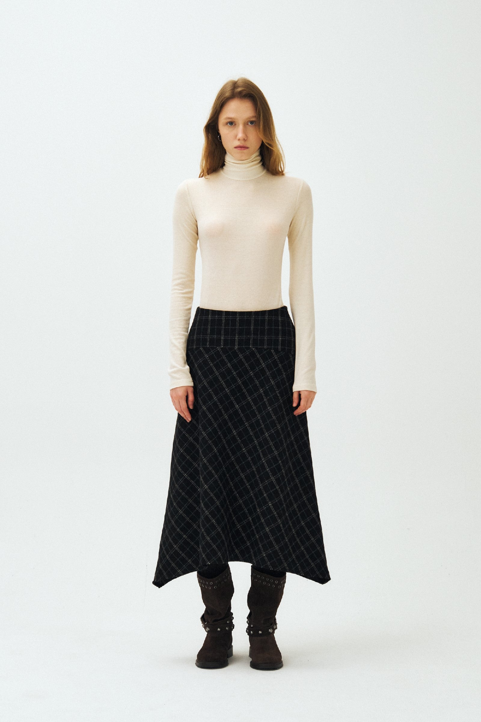 CHECK ASYMMETRICAL FLARED SKIRT_BLACK