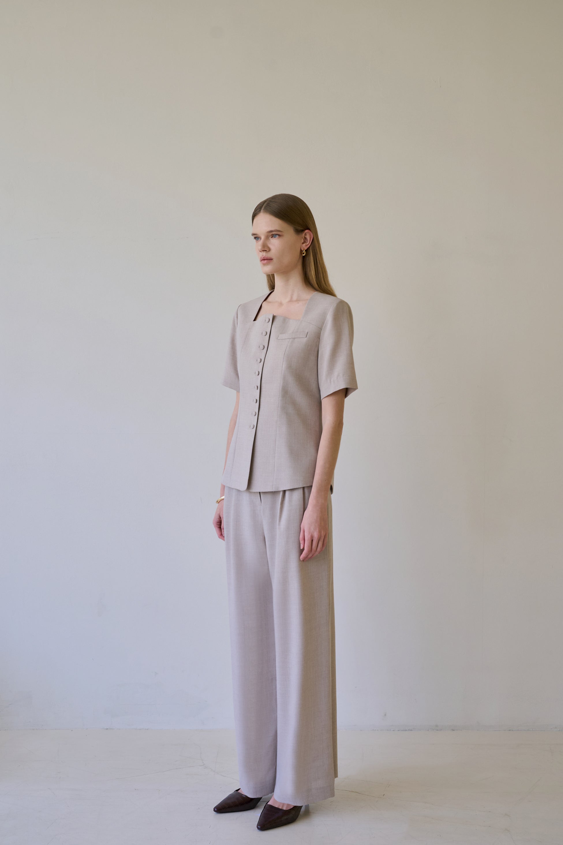 NOUE BUTTON BLOUSE_BEIGE