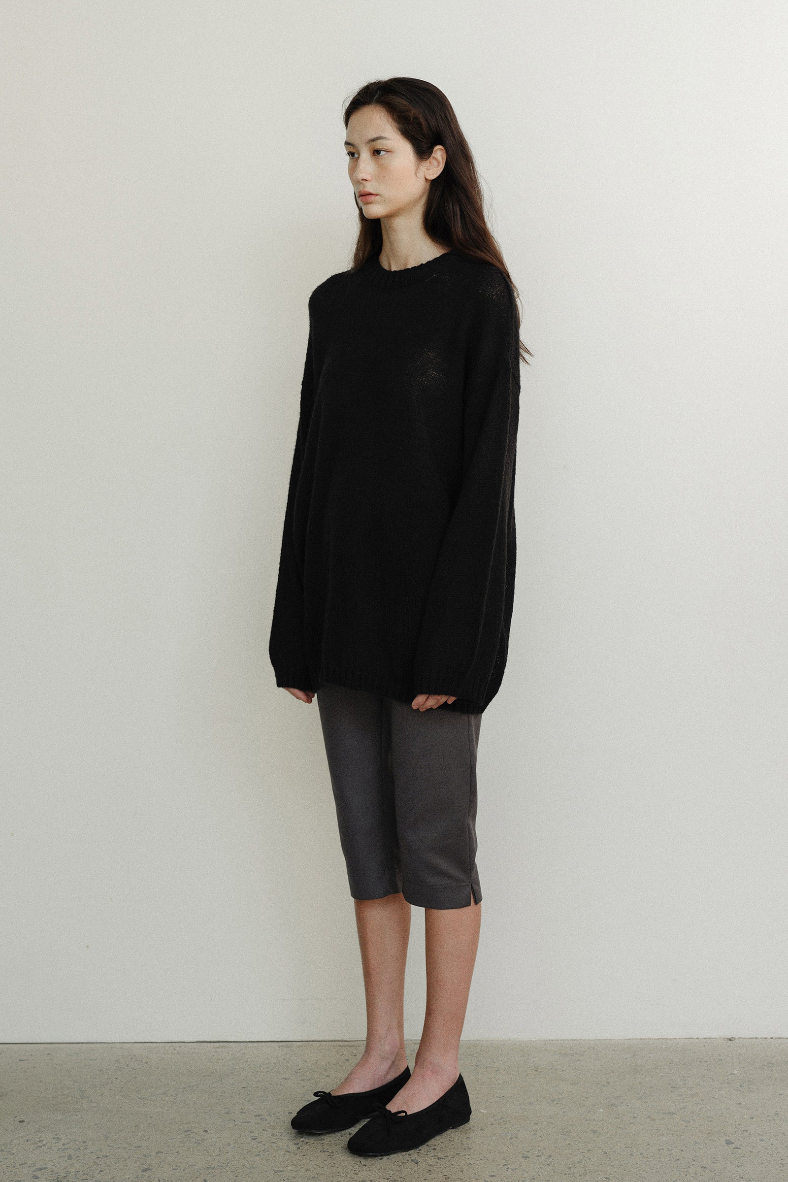 PALMER CAPRI PANTS_CHARCOAL