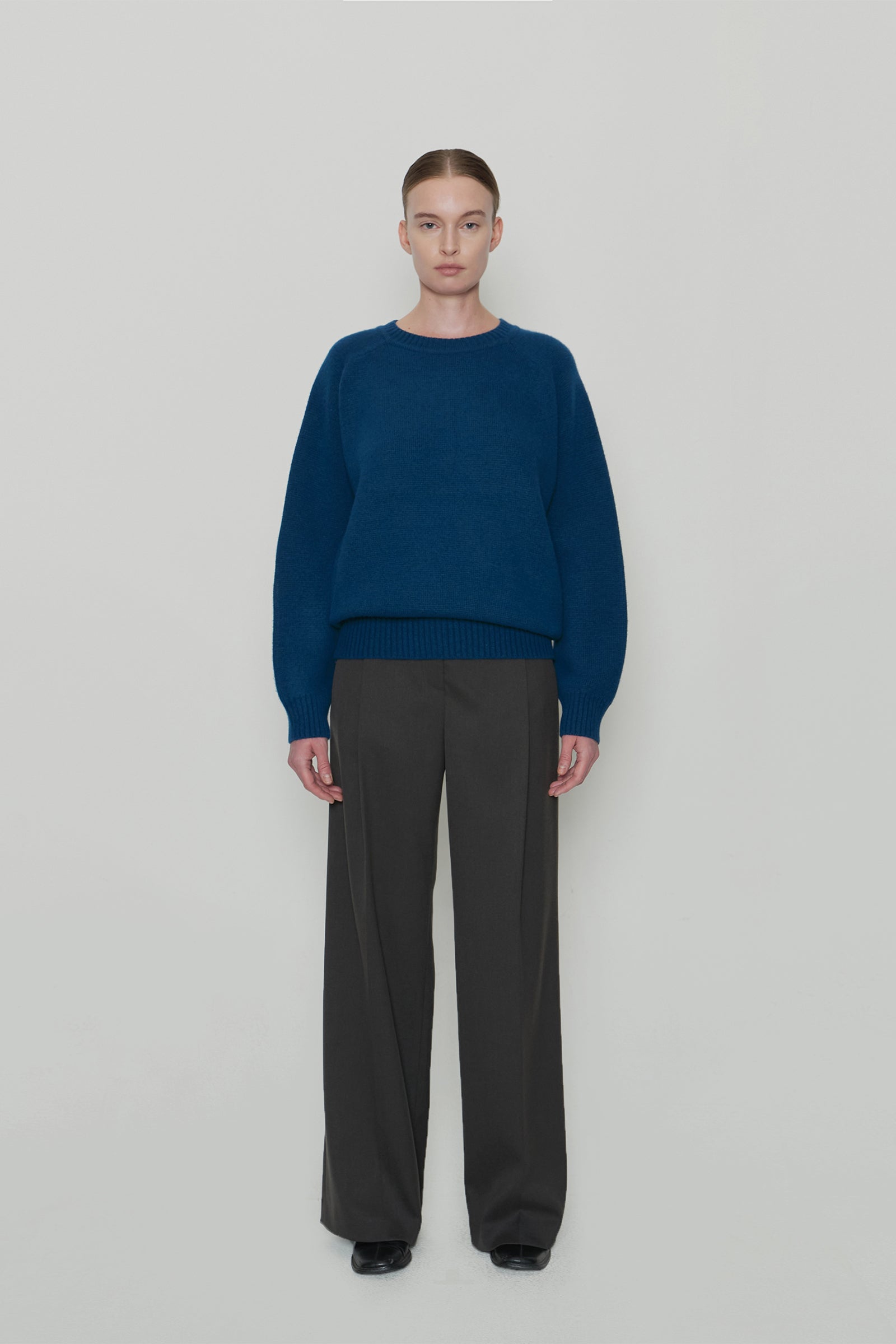 CASHMERE MOSS ROUND KNIT_DEEP BLUE