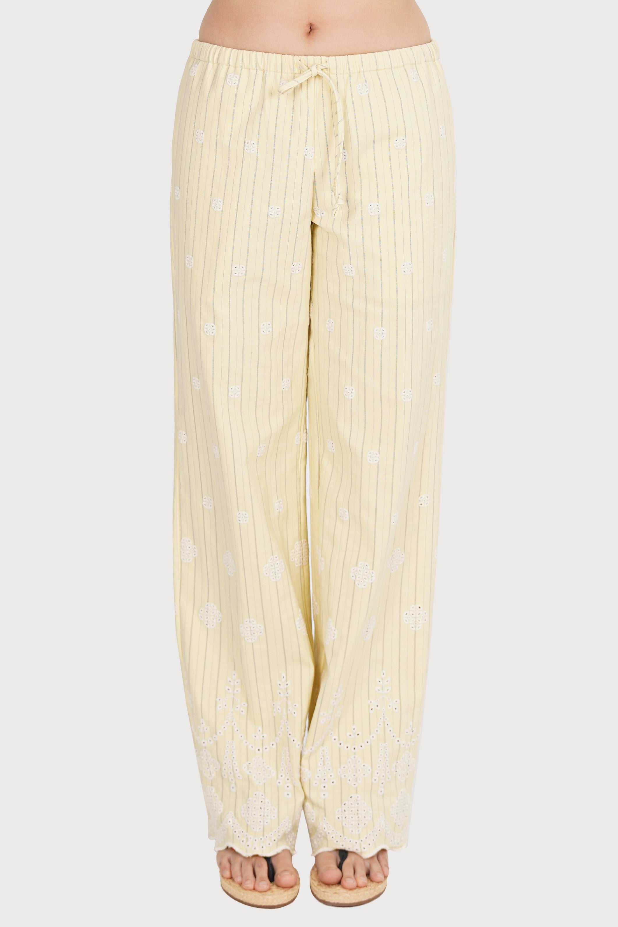 PUNCHING LACE PANTS_BUTTER