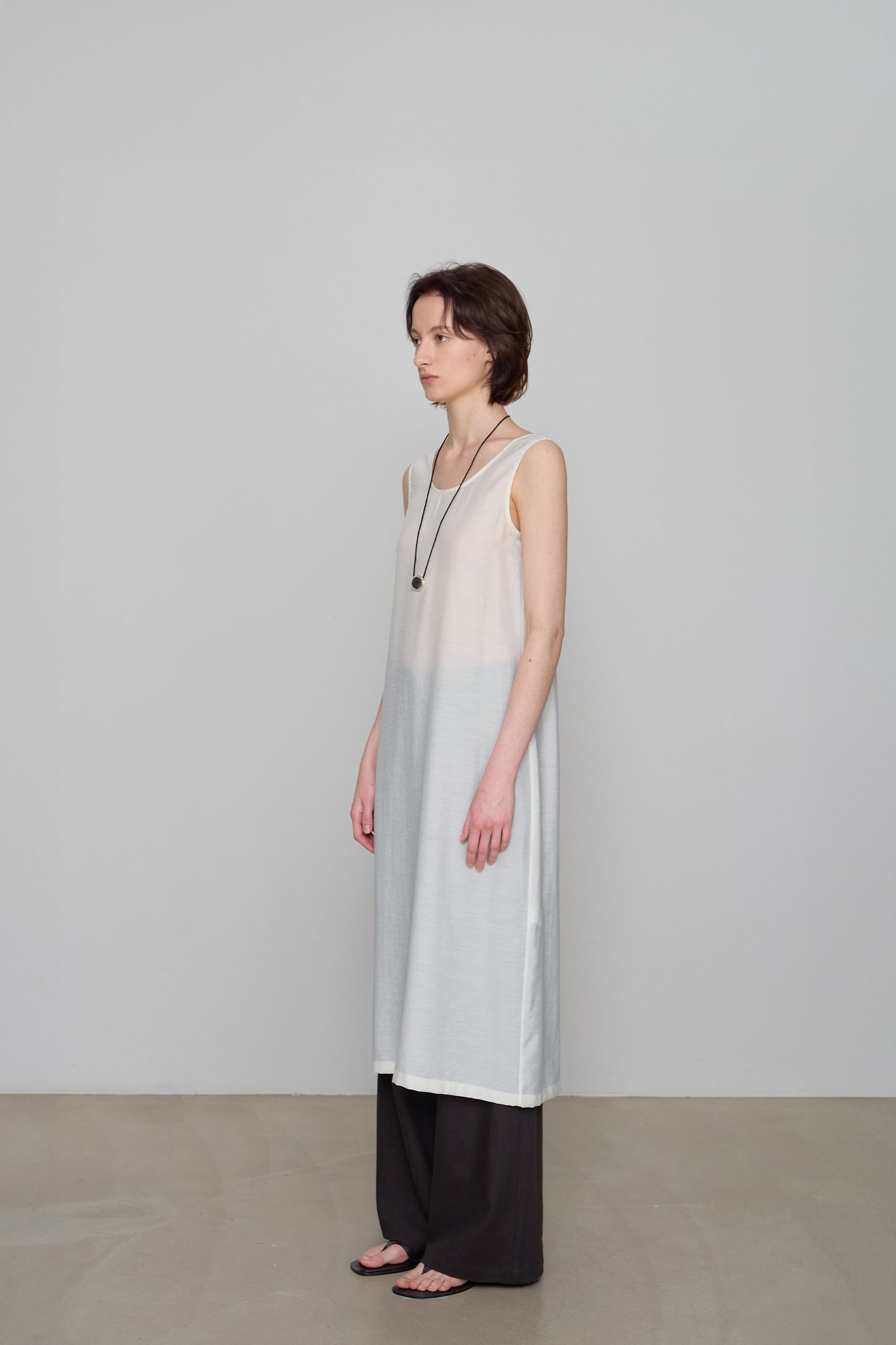 SHEER SLEEVELESS DRESS_CREAM