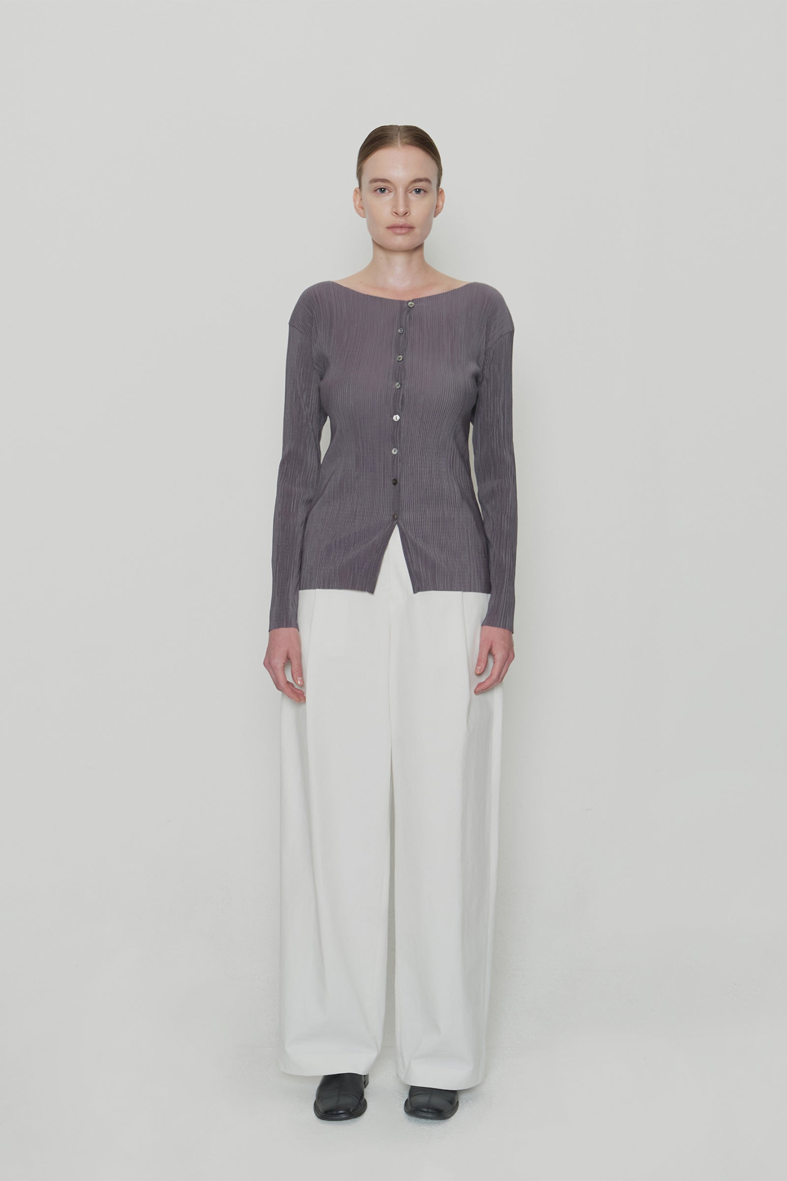 PLEATS CARDIGAN_CHARCOAL