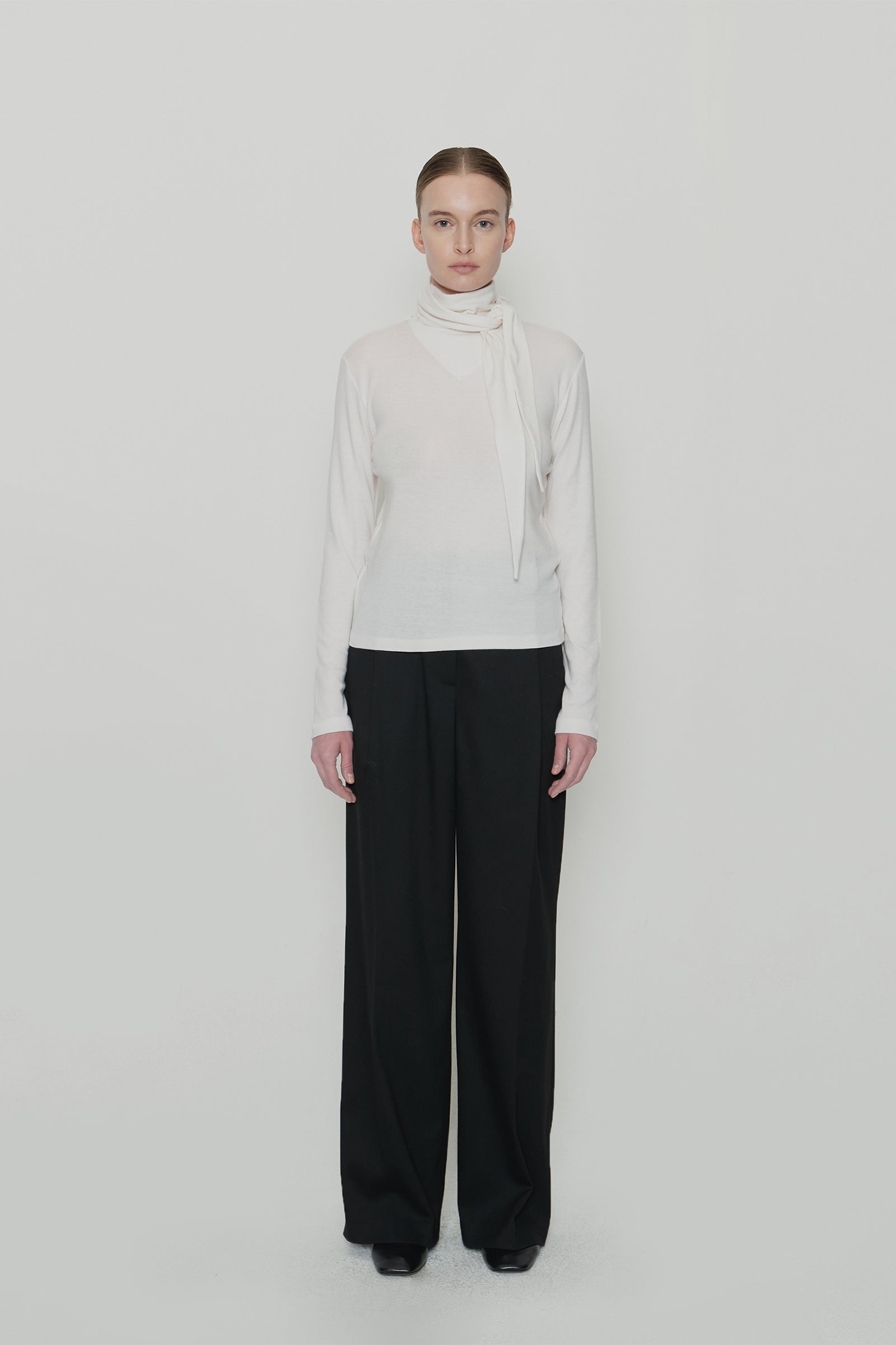 WOOL TIE NECK TOP_IVORY