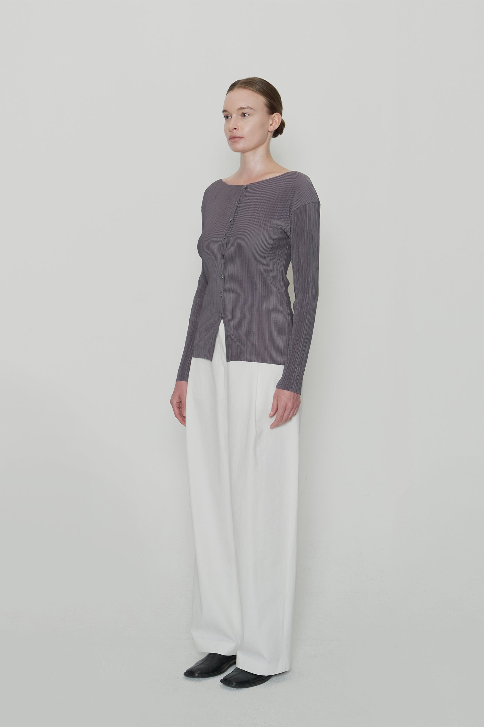 PLEATS CARDIGAN_CHARCOAL