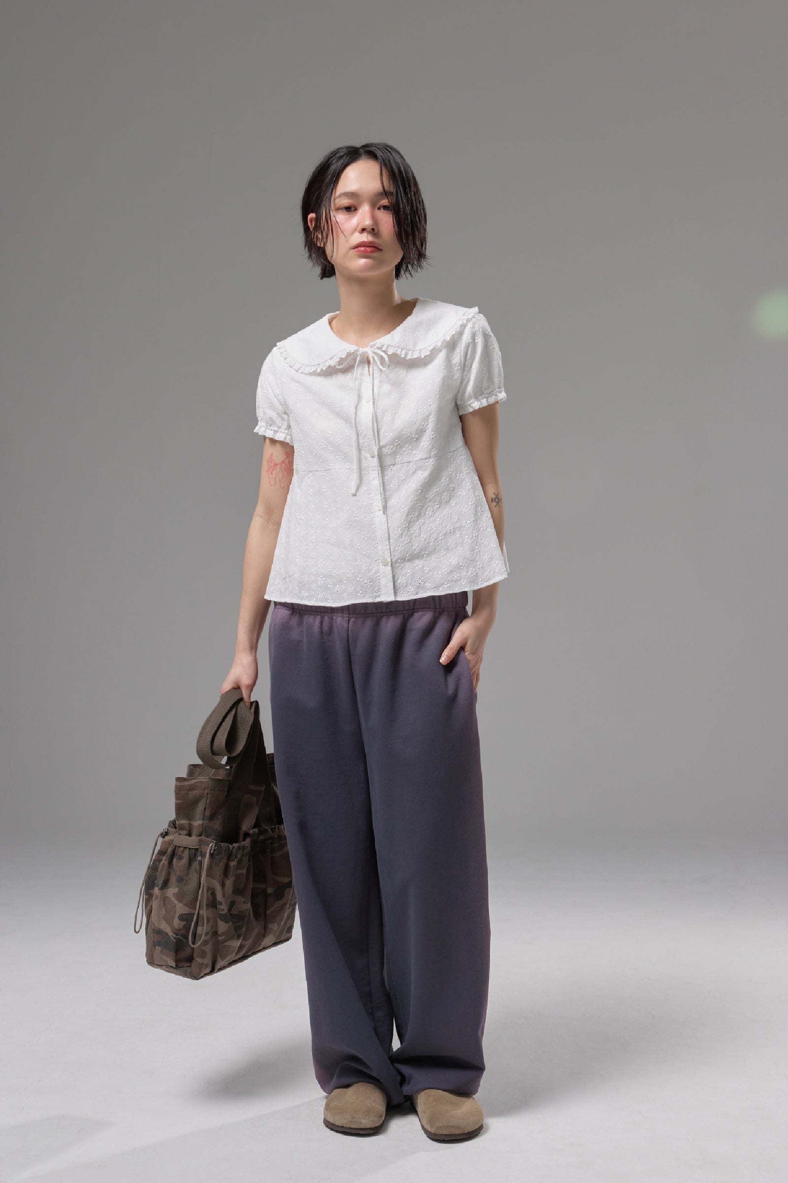 VENTED PETER PAN COLLAR BLOUSE_WHITE