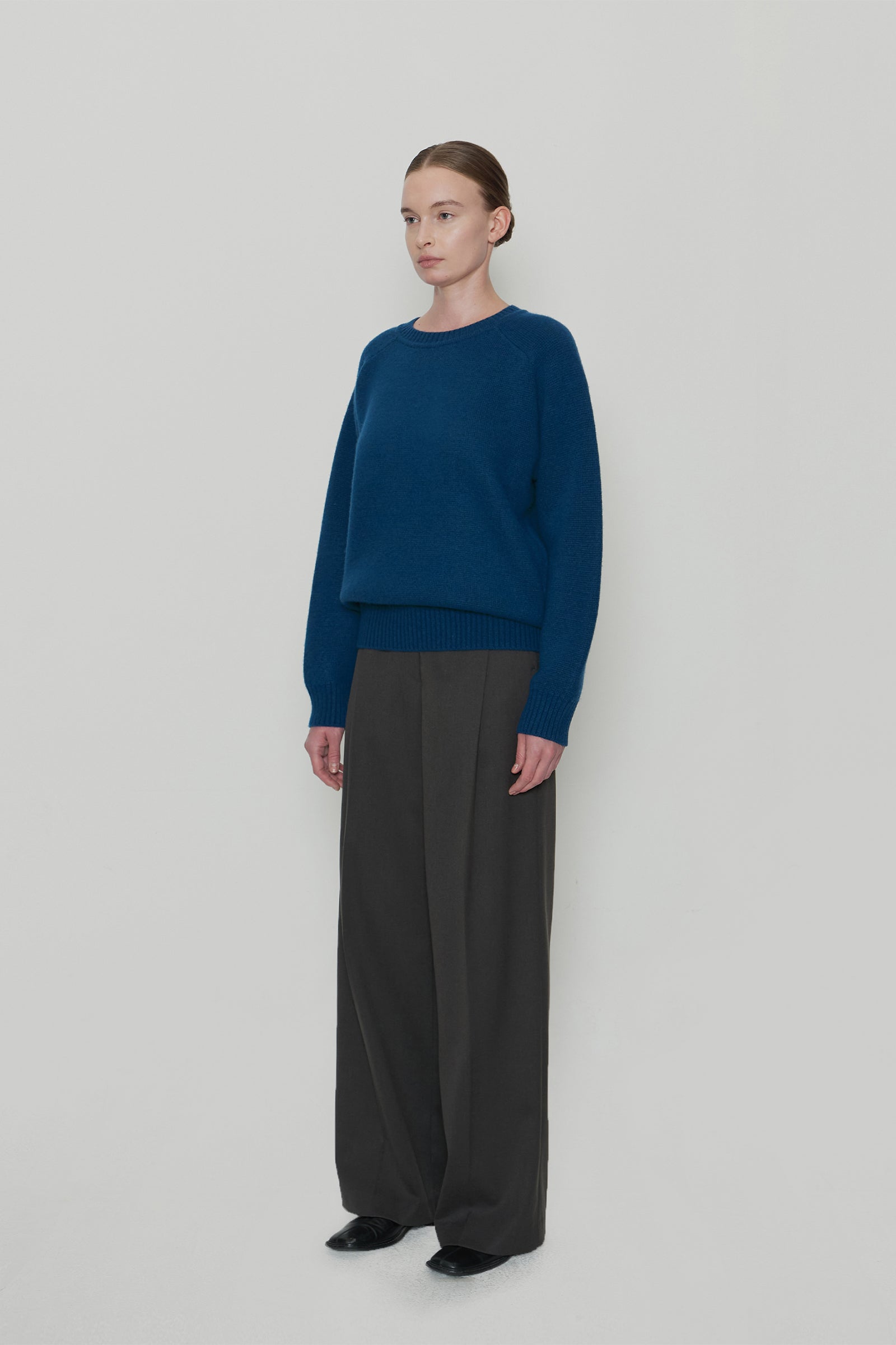 CASHMERE MOSS ROUND KNIT_DEEP BLUE