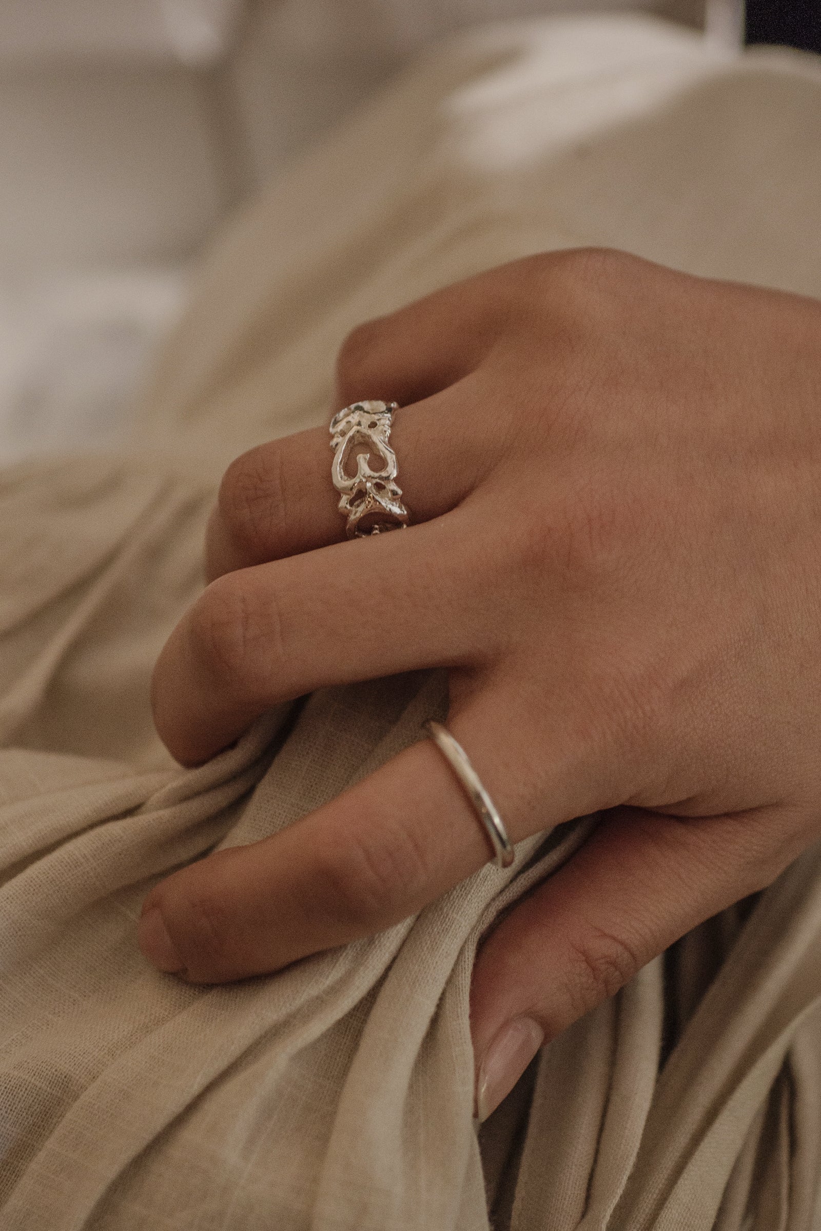 ROUGH HEART RING_SILVER