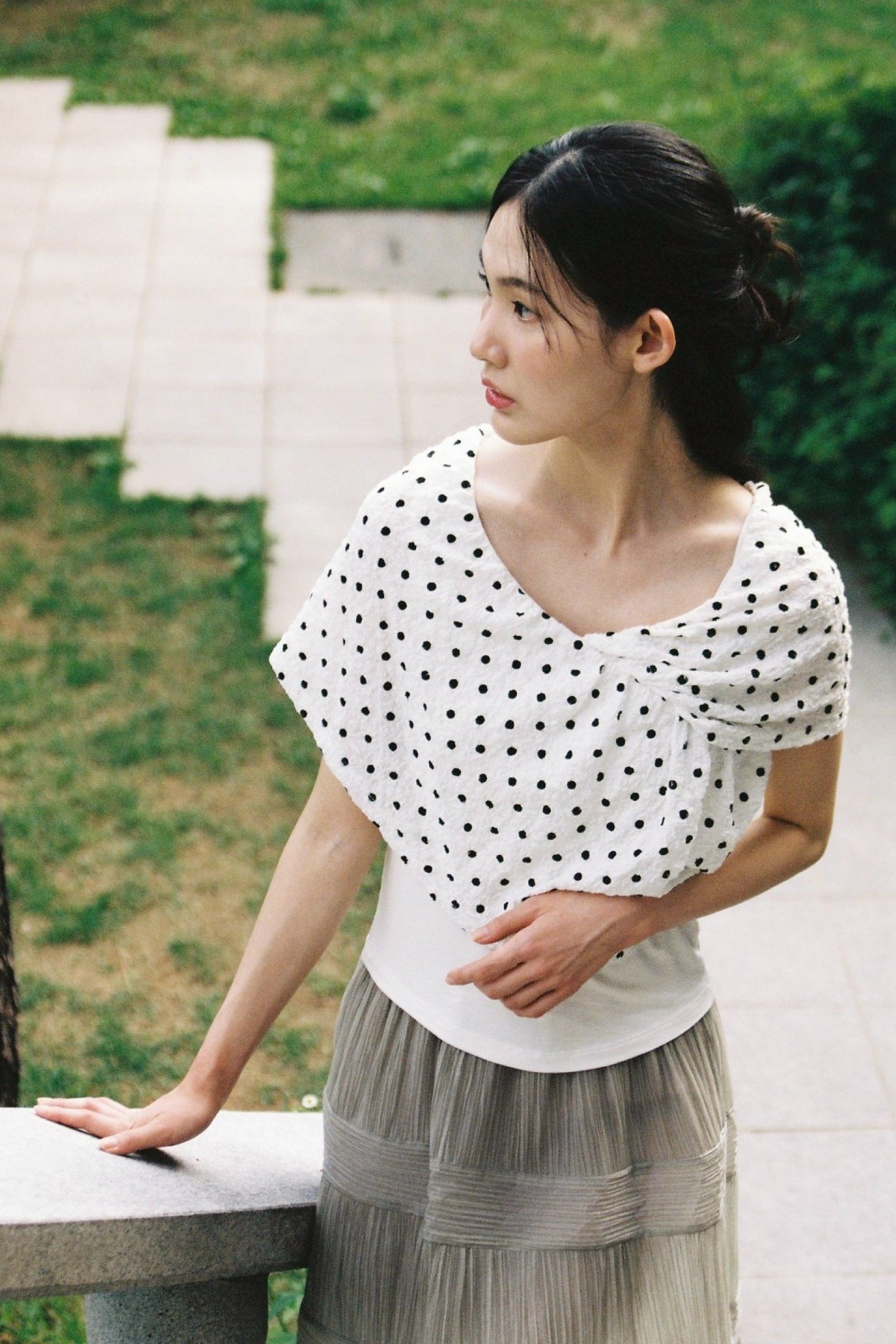 DOT DRAPE SLEEVELESS_WHITE