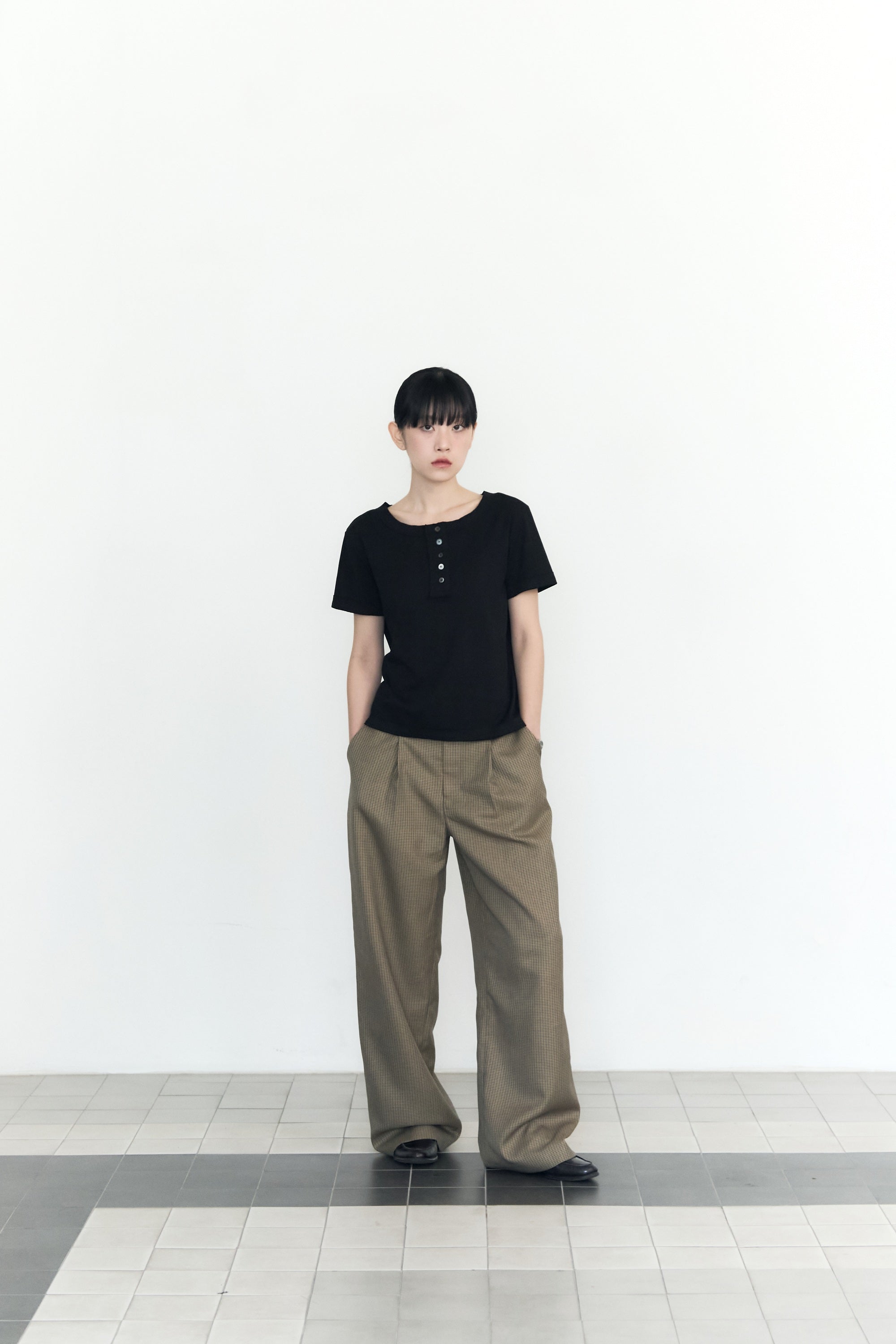 ANTIQUE CHECK TROUSERS_NAVY CAMEL