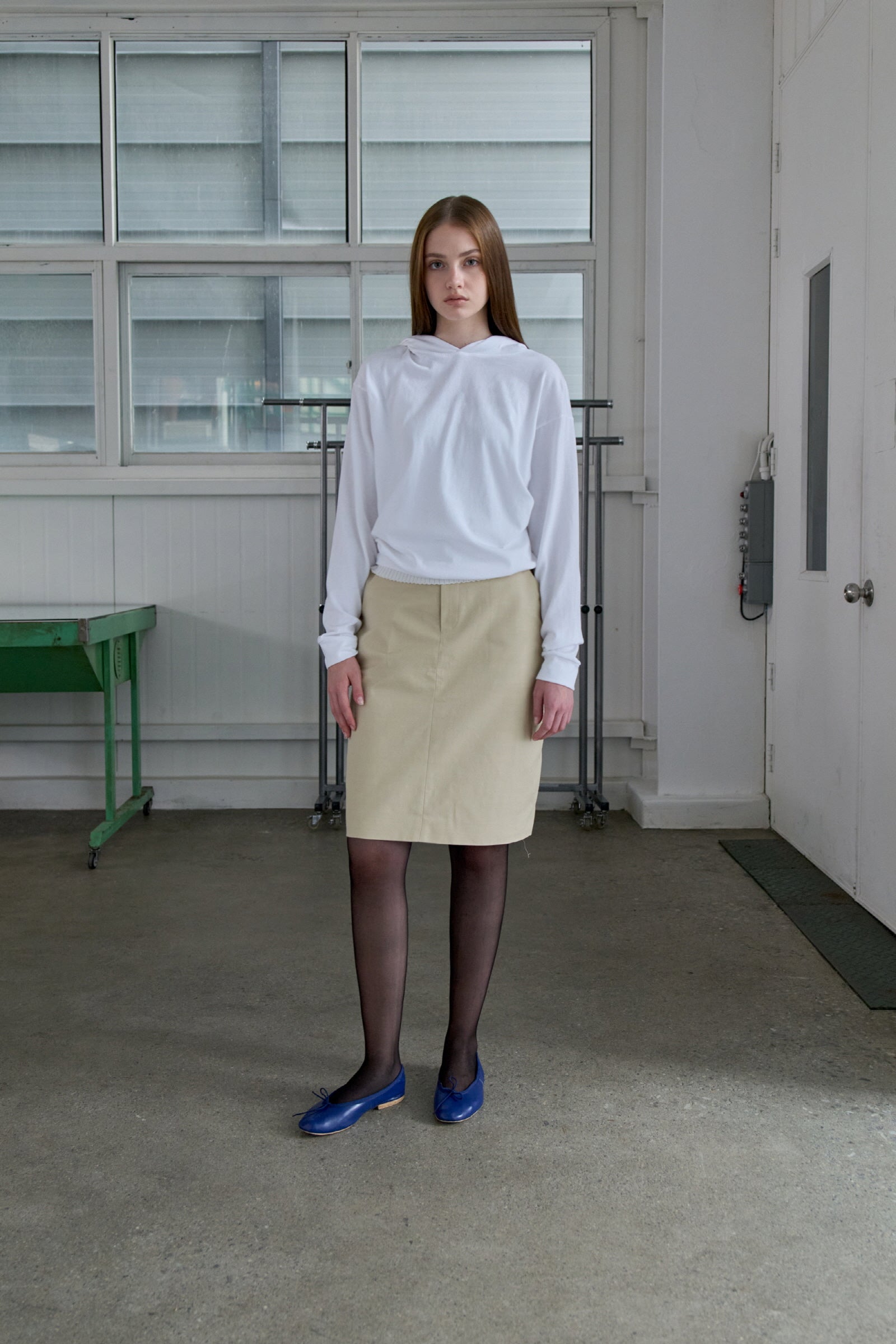 PIVOT MIDI SKIRT_OAT BEIGE