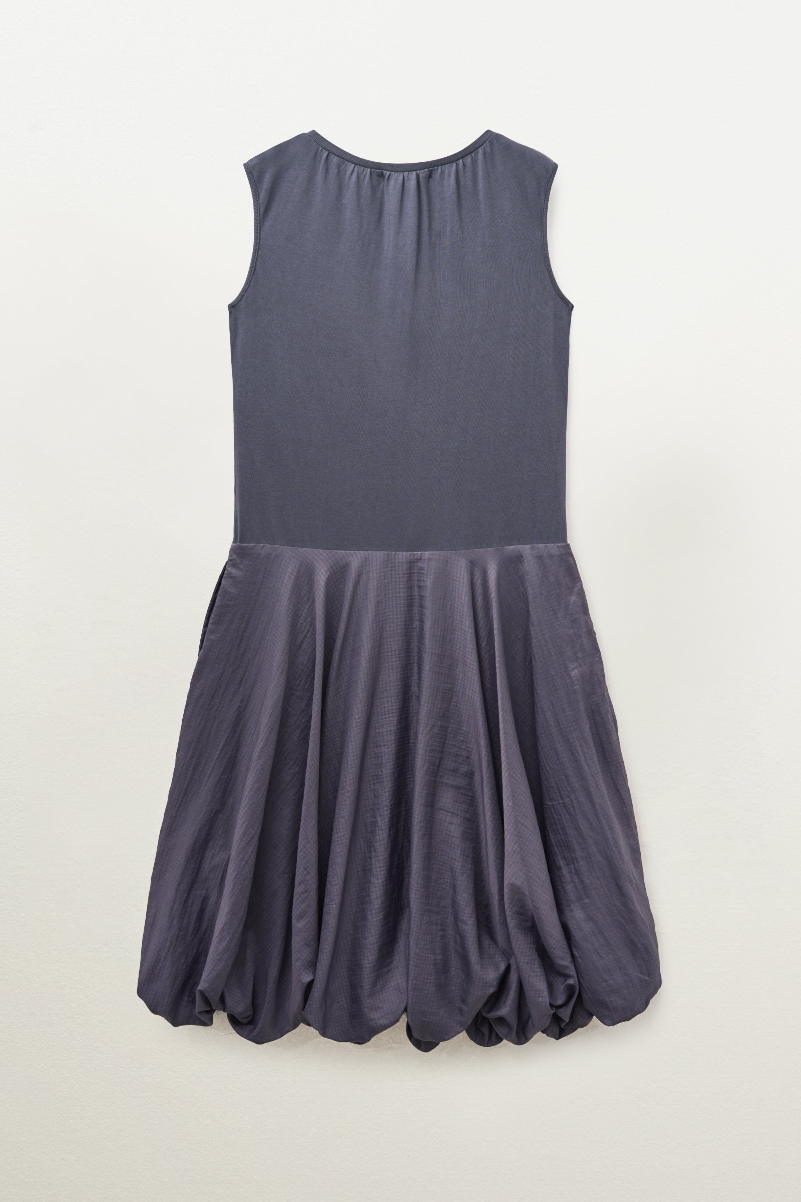 SHIRRED V-NECK VOLUME DRESS_DEEP PURPLE