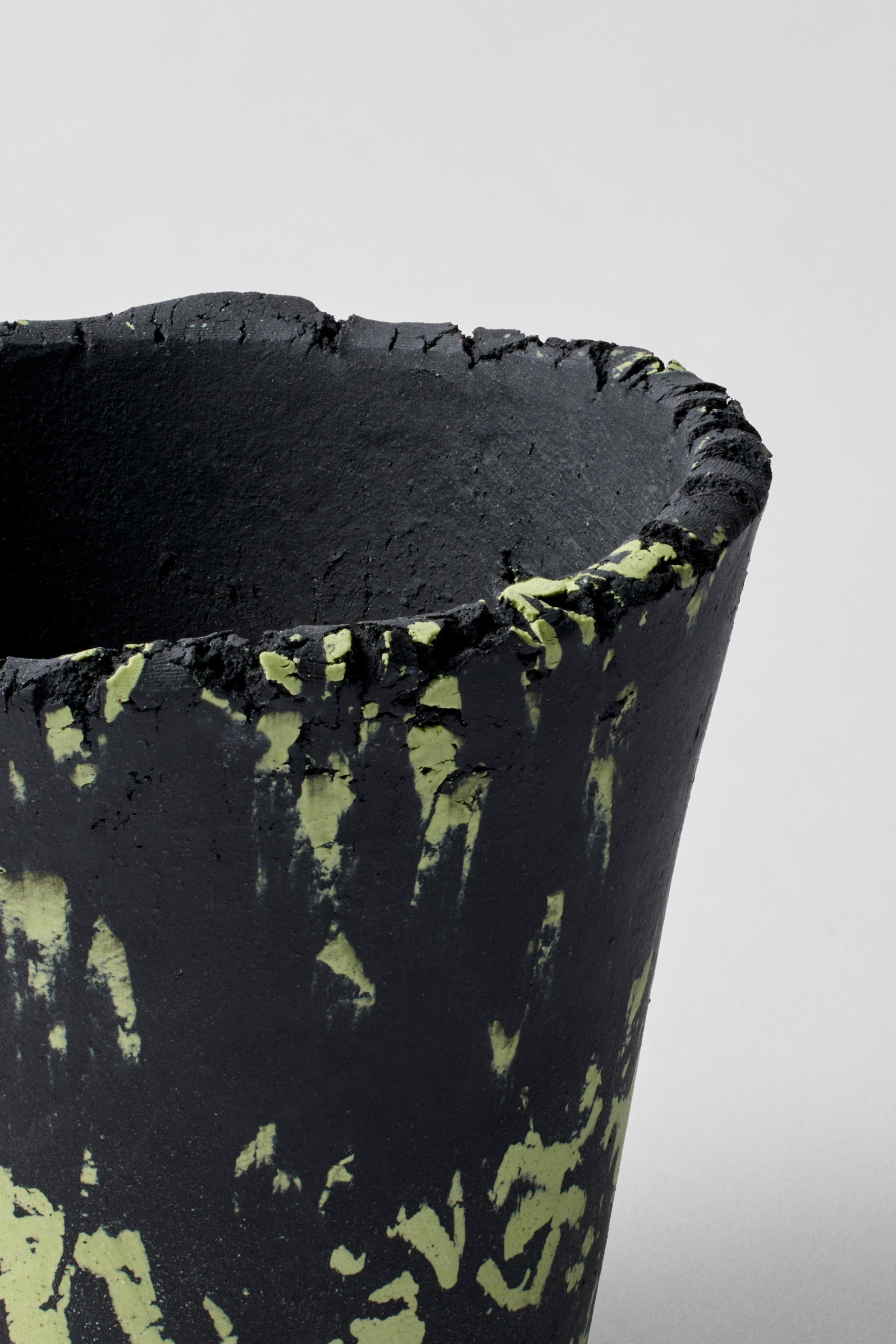 Plant Pot 12_ASPHALT