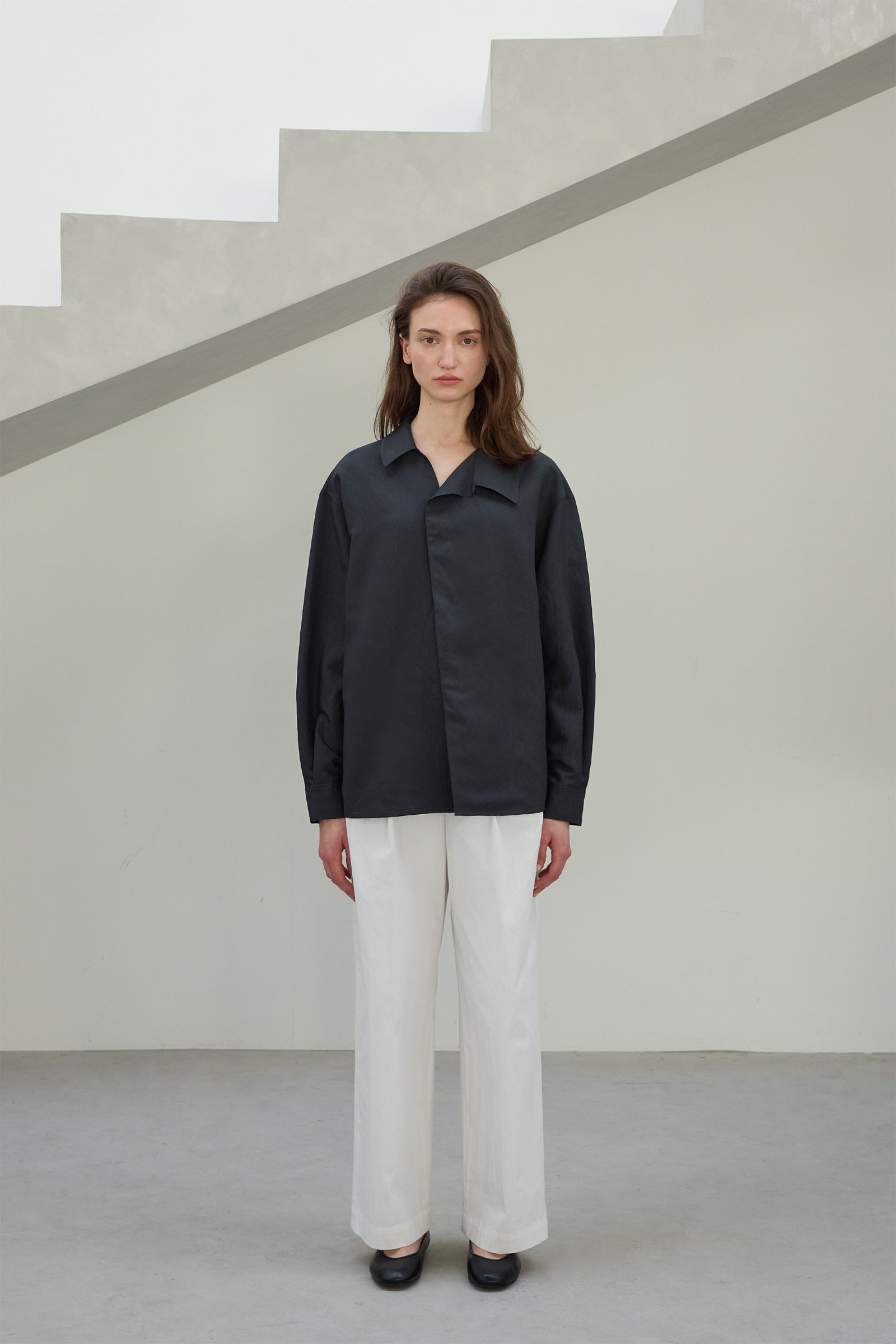 DIAGONAL LINE SHIRT BLOUSE_CHARCOAL