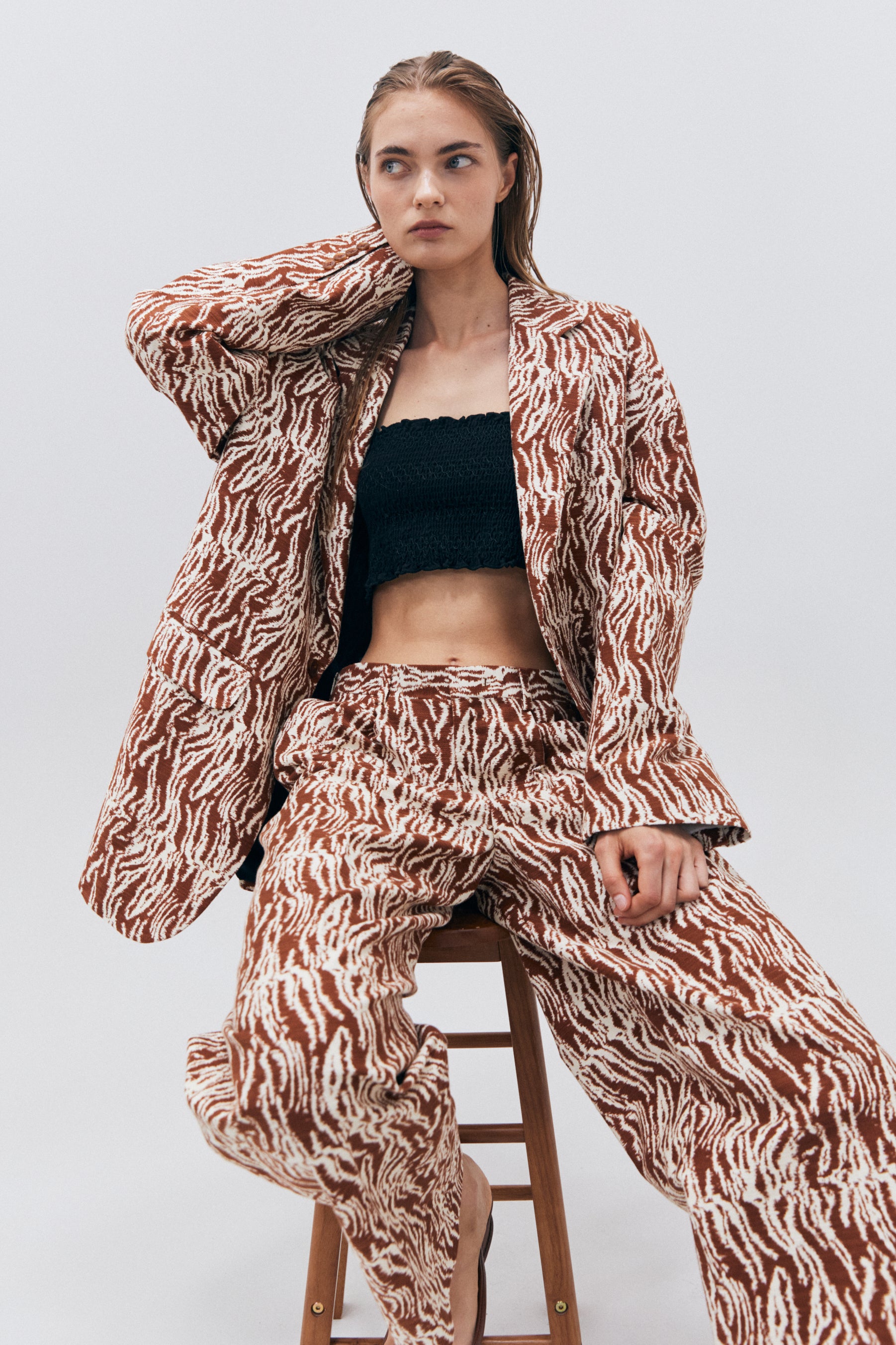 BROWN PATTERN BLAZER_BROWN