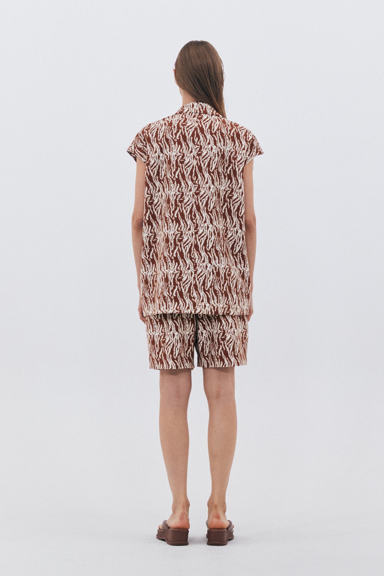 BROWN PATTERN HALF TROUSERS_BROWN