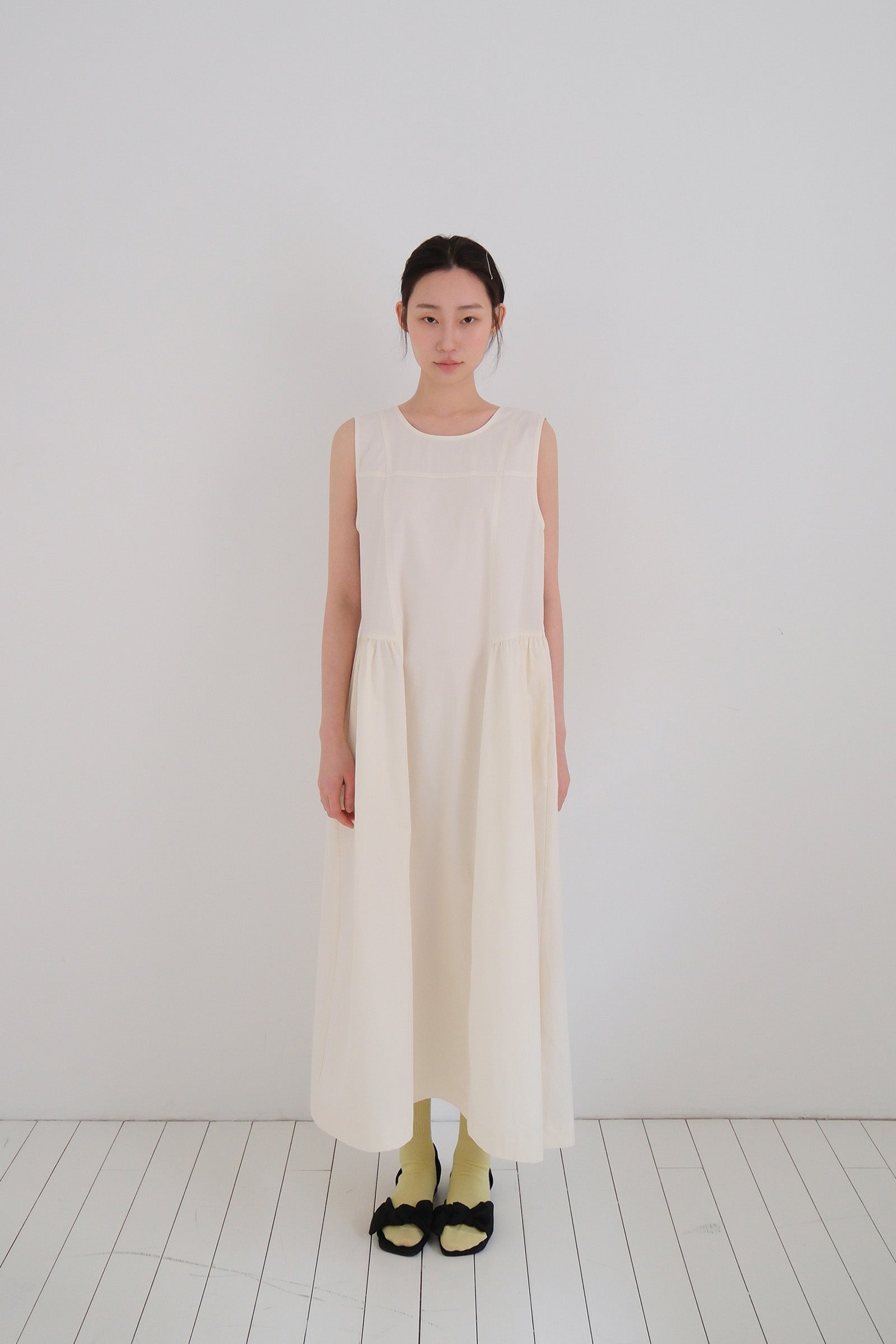 MOUI LINE MAXI SHIRRING DRESS_CREAM