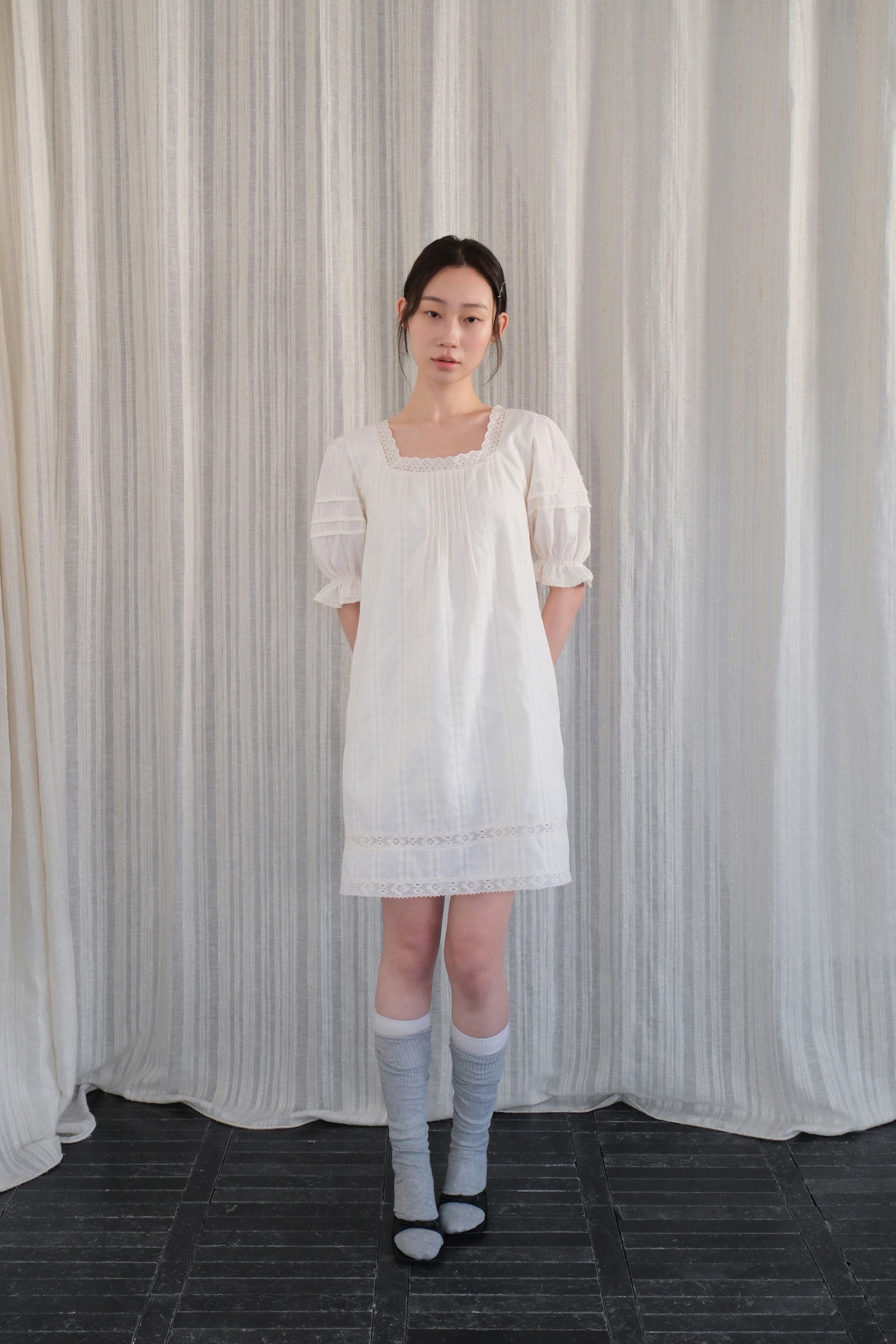 MOUI MORNING LACE DRESS_CREAM