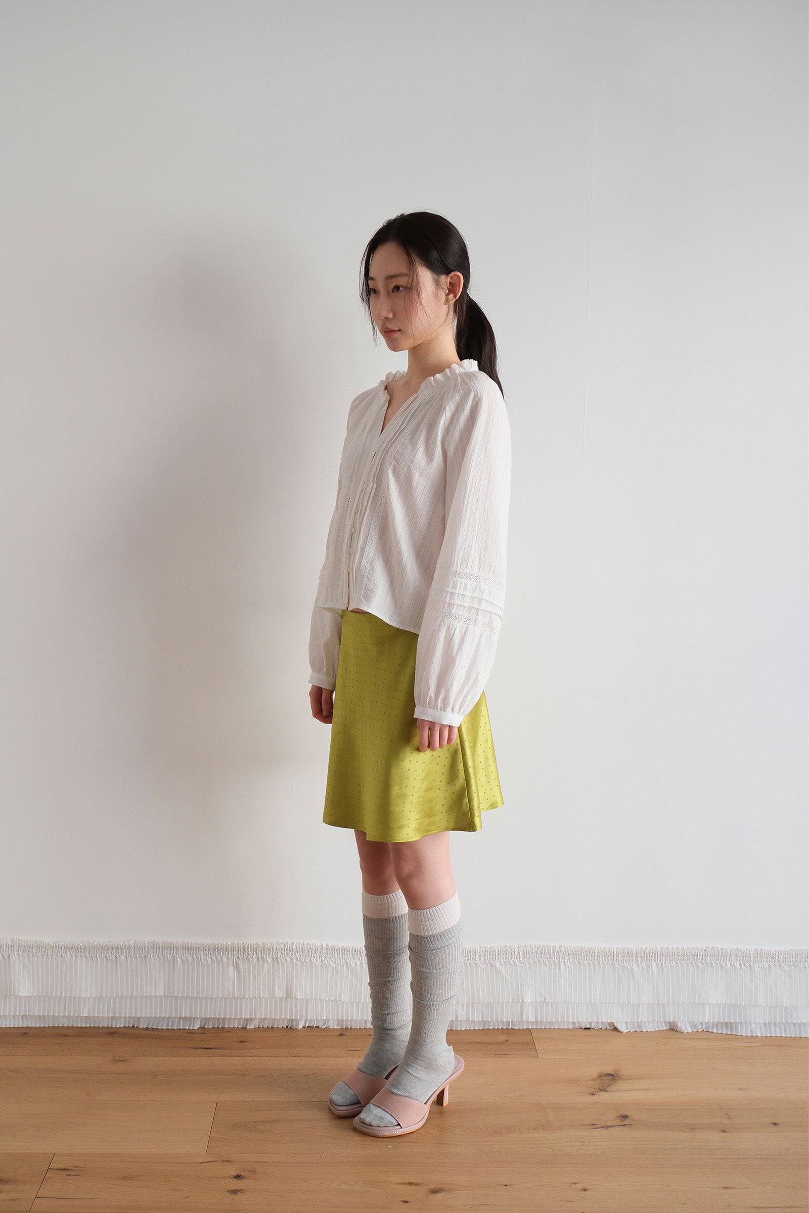 MOUI BELLA V BLOUSE_IVORY