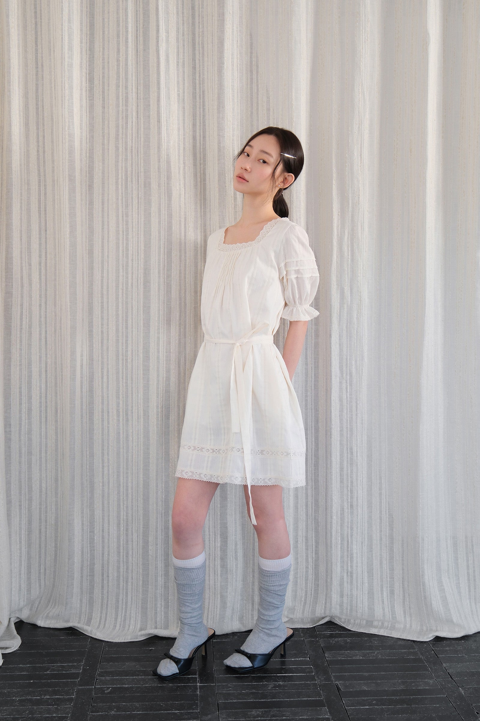 MOUI MORNING LACE DRESS_CREAM