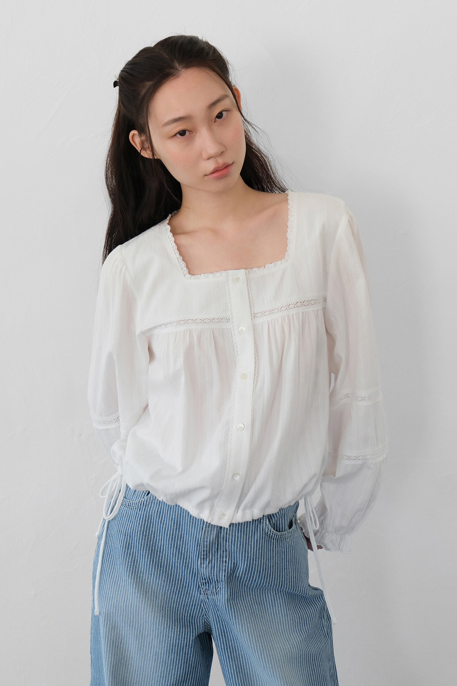 MOUI NOA LACE BLOUSE_IVORY