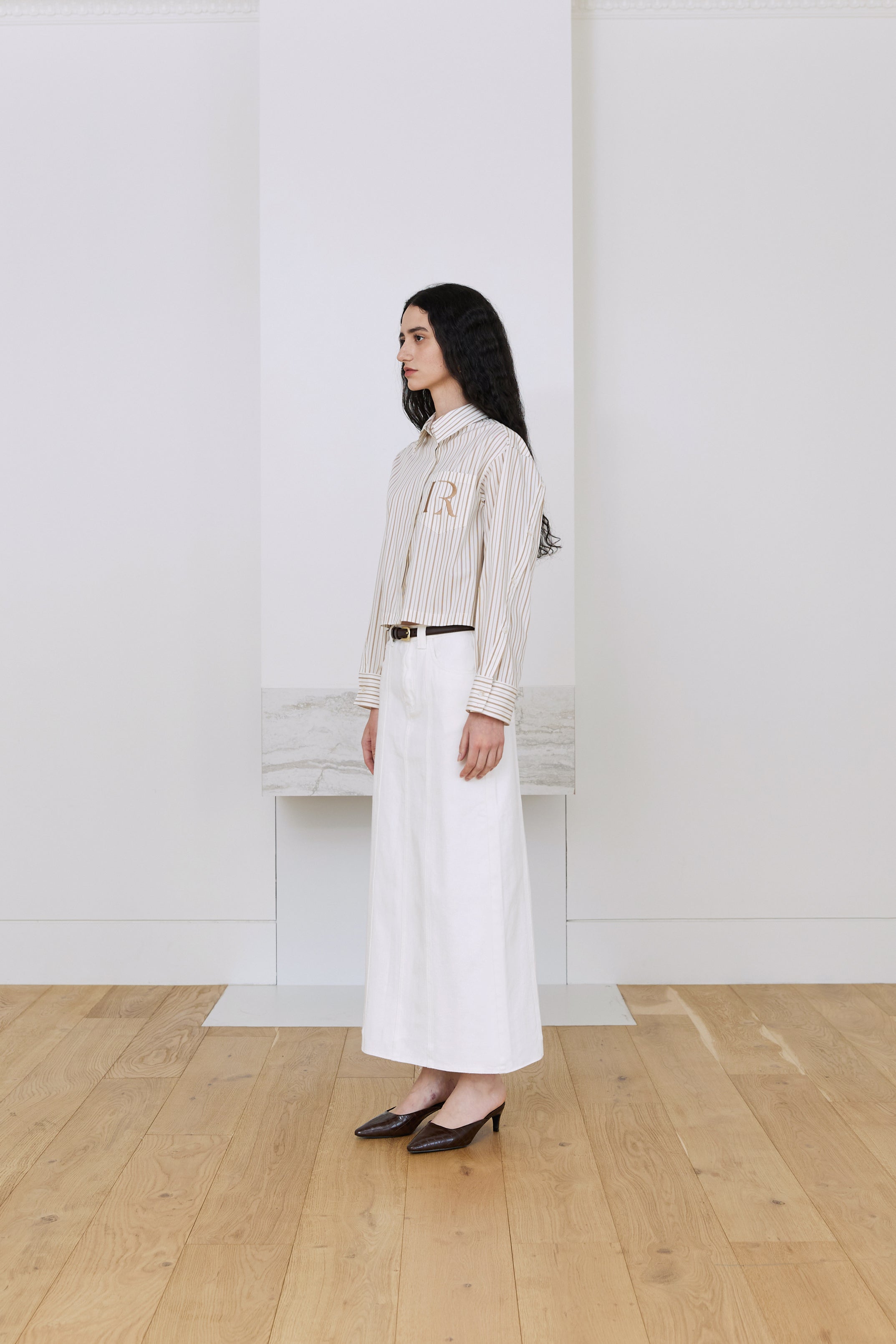 STRIPED R CROP SHIRT_BEIGE