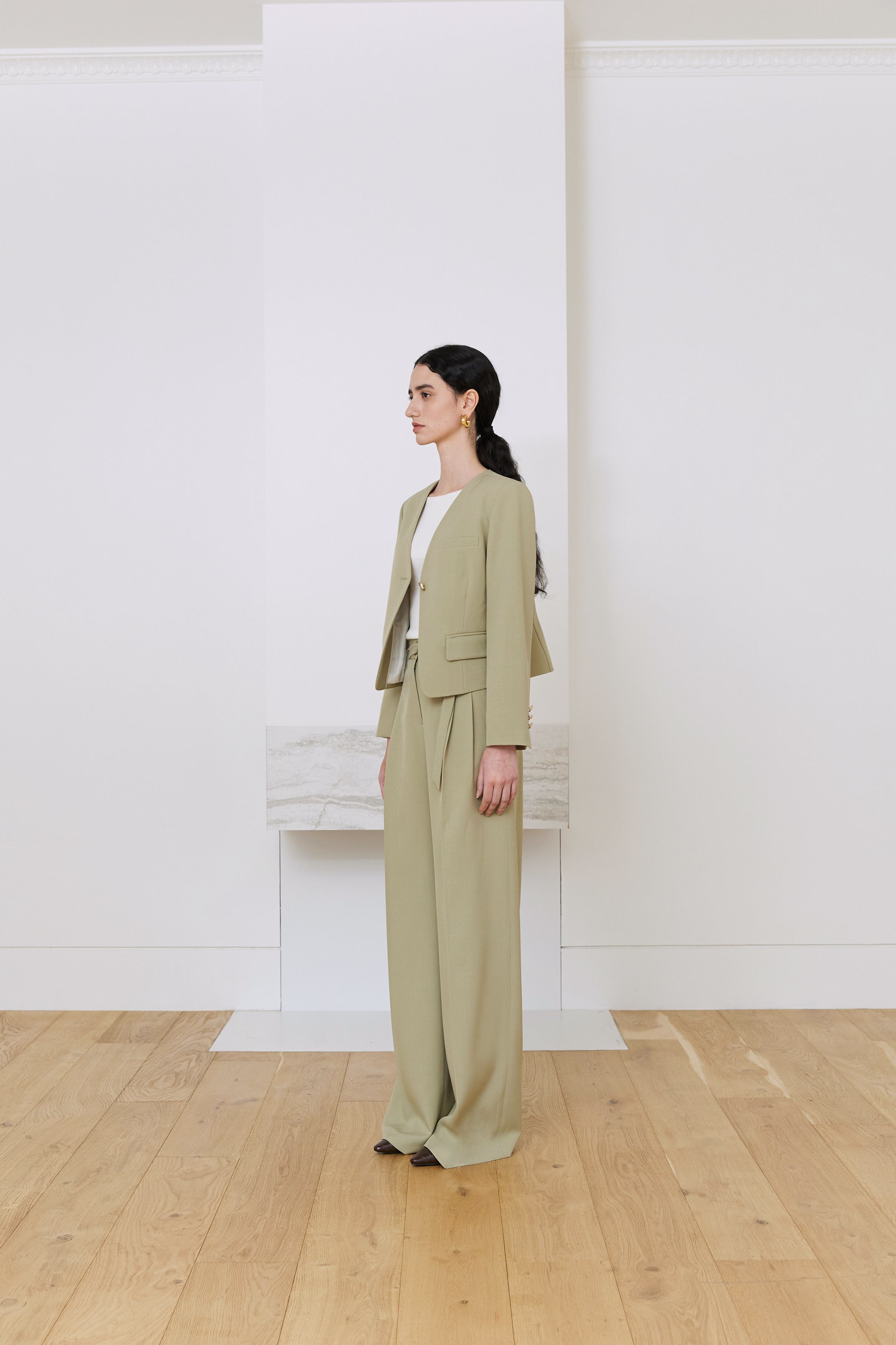 SIERRA COLLARLESS JACKET_KHAKI