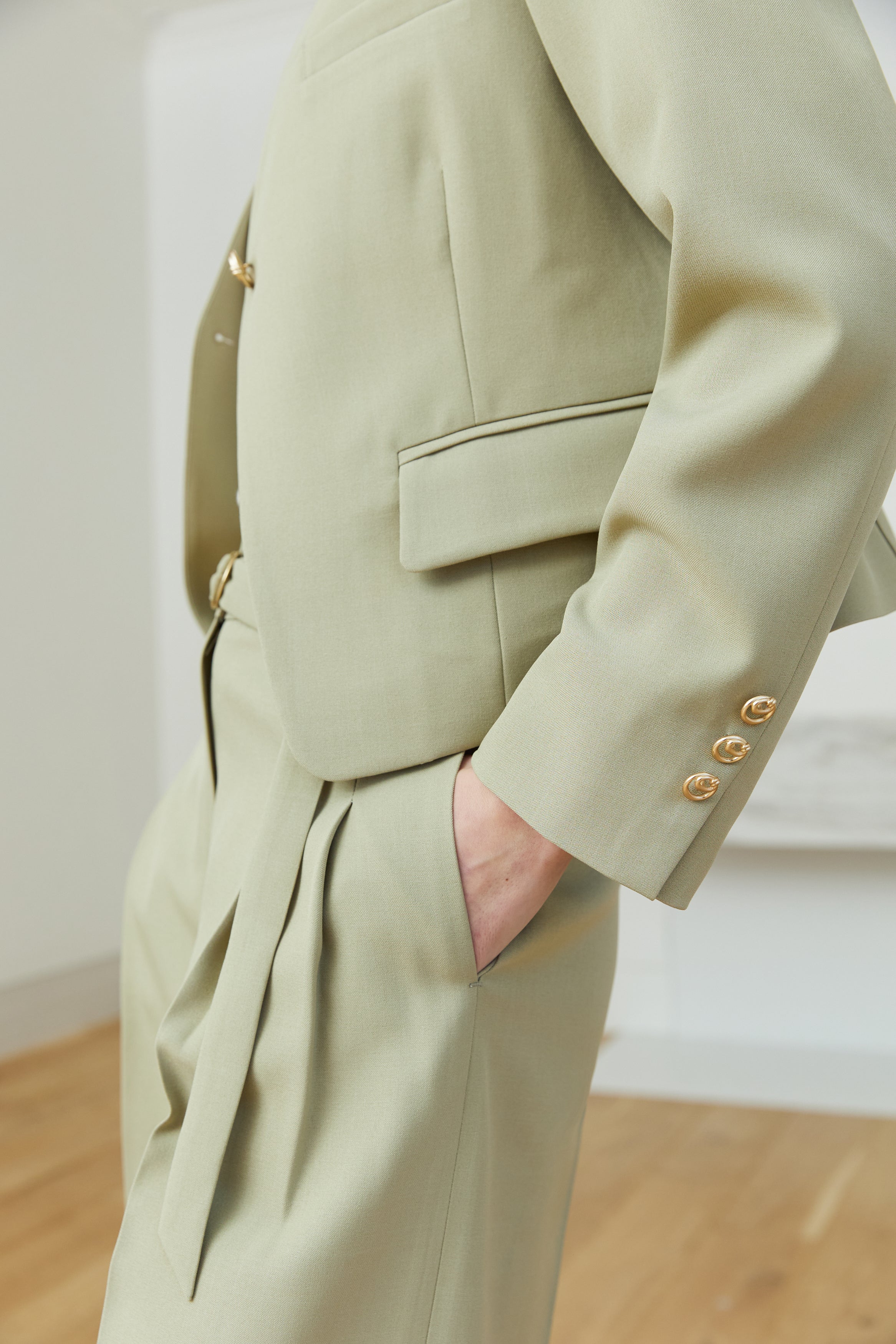 SIERRA COLLARLESS JACKET_KHAKI
