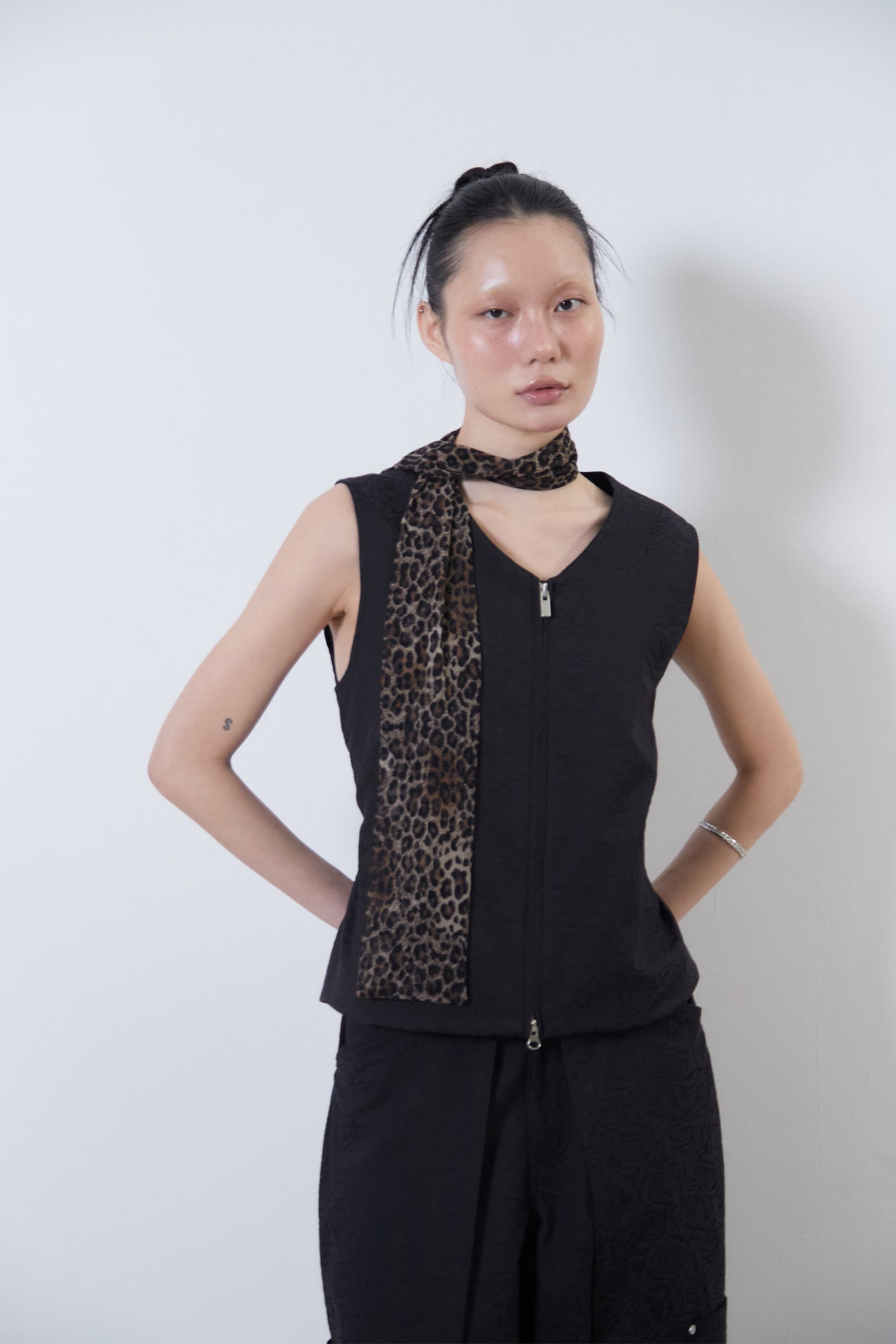 LEOPARD MESH LONG SCARF_LEOPARD