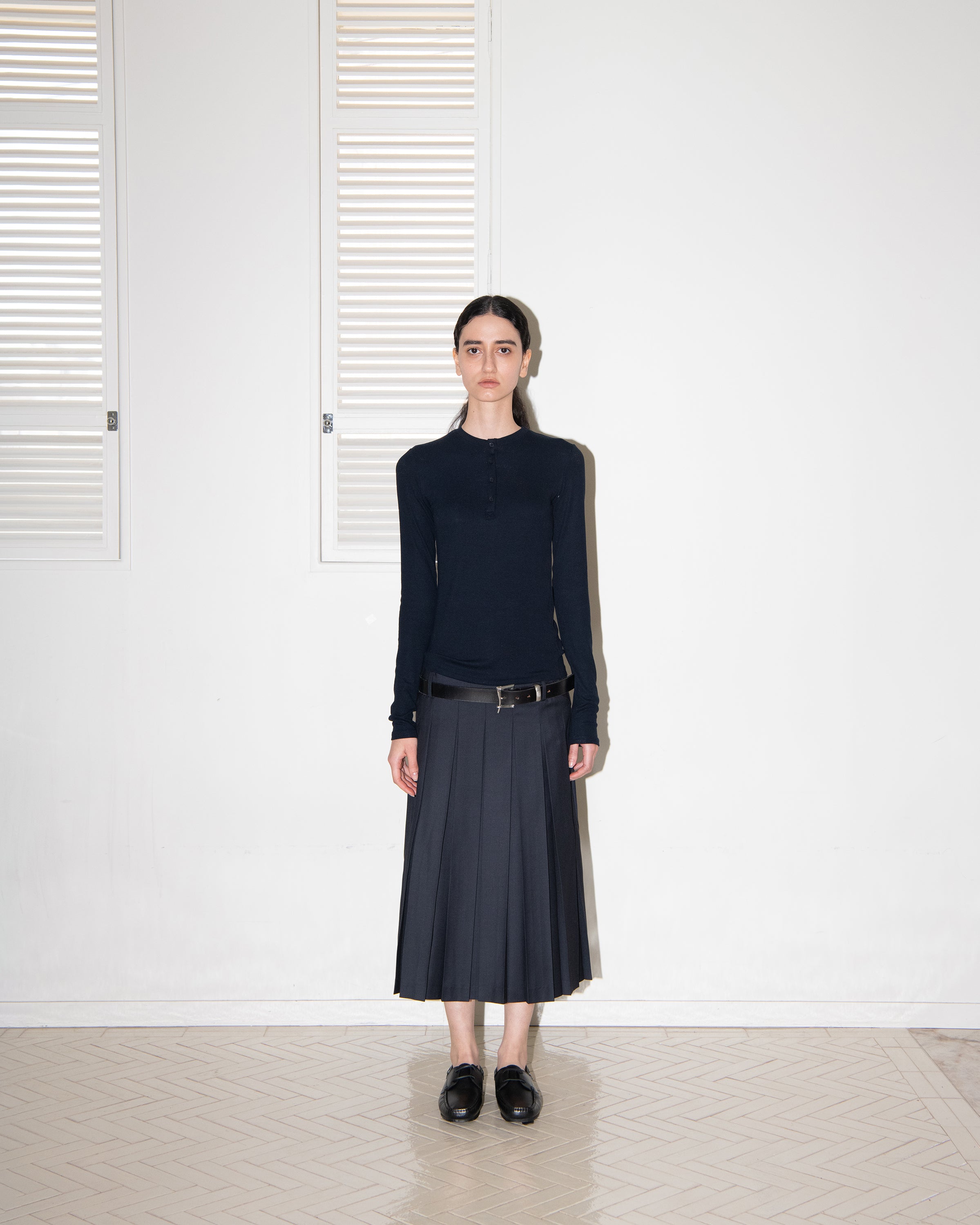 HENLEY NECK LONG SLEEVE T-SHIRT_DARK NAVY