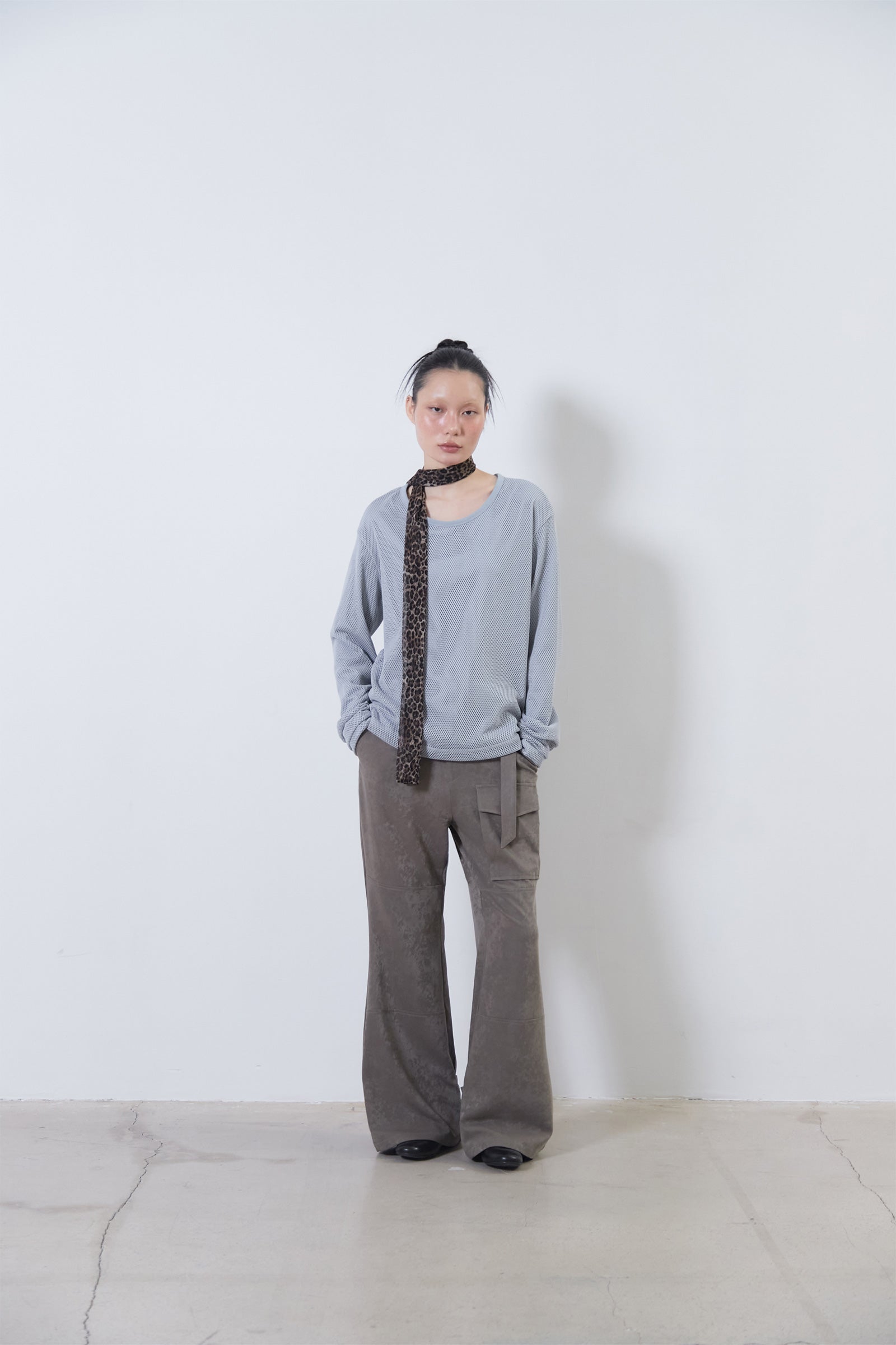 BELTED STAINED FLARE PANTS_TAUPE