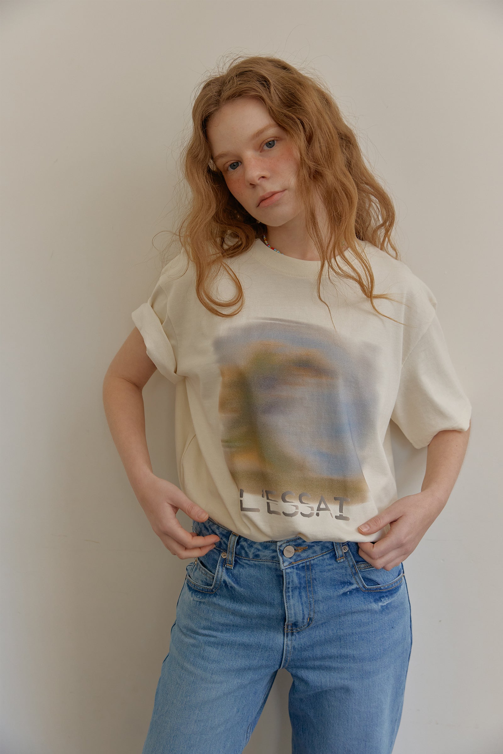 LESSAI GRAPHIC T-SHIRT_IVORY