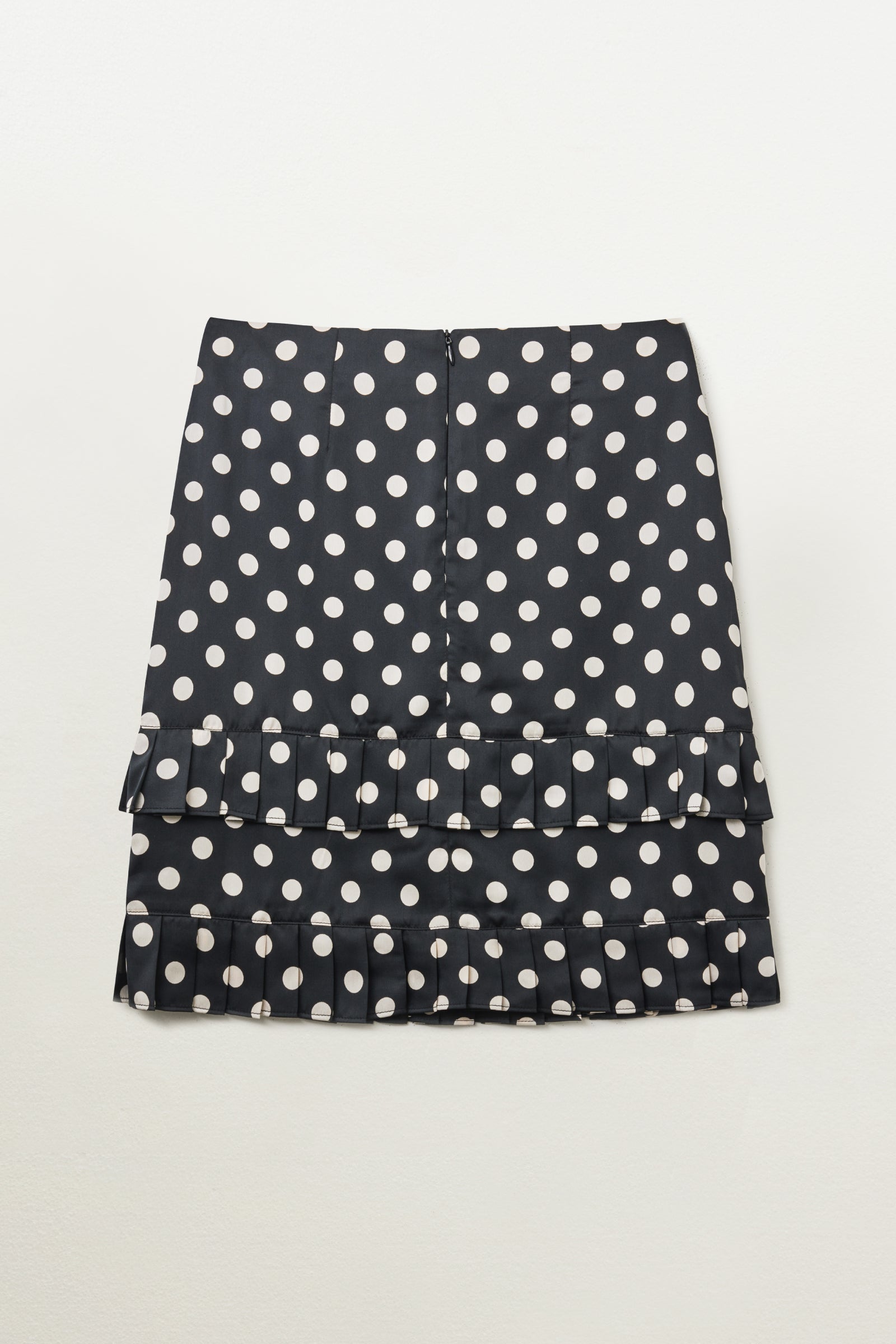 DOT PLEASTS SKIRT_BLACK